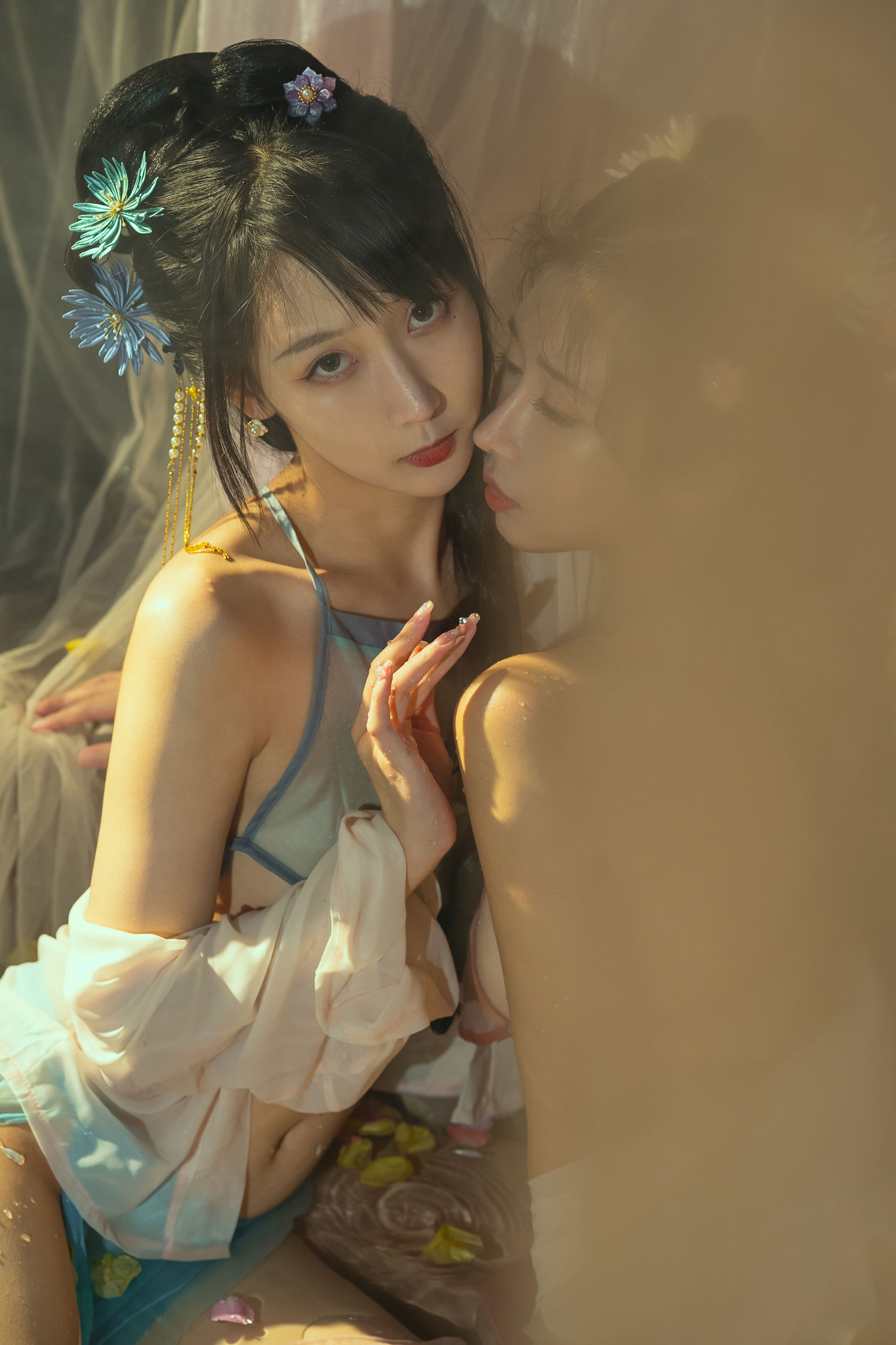云溪溪 – 奶桃 水池 [42P]