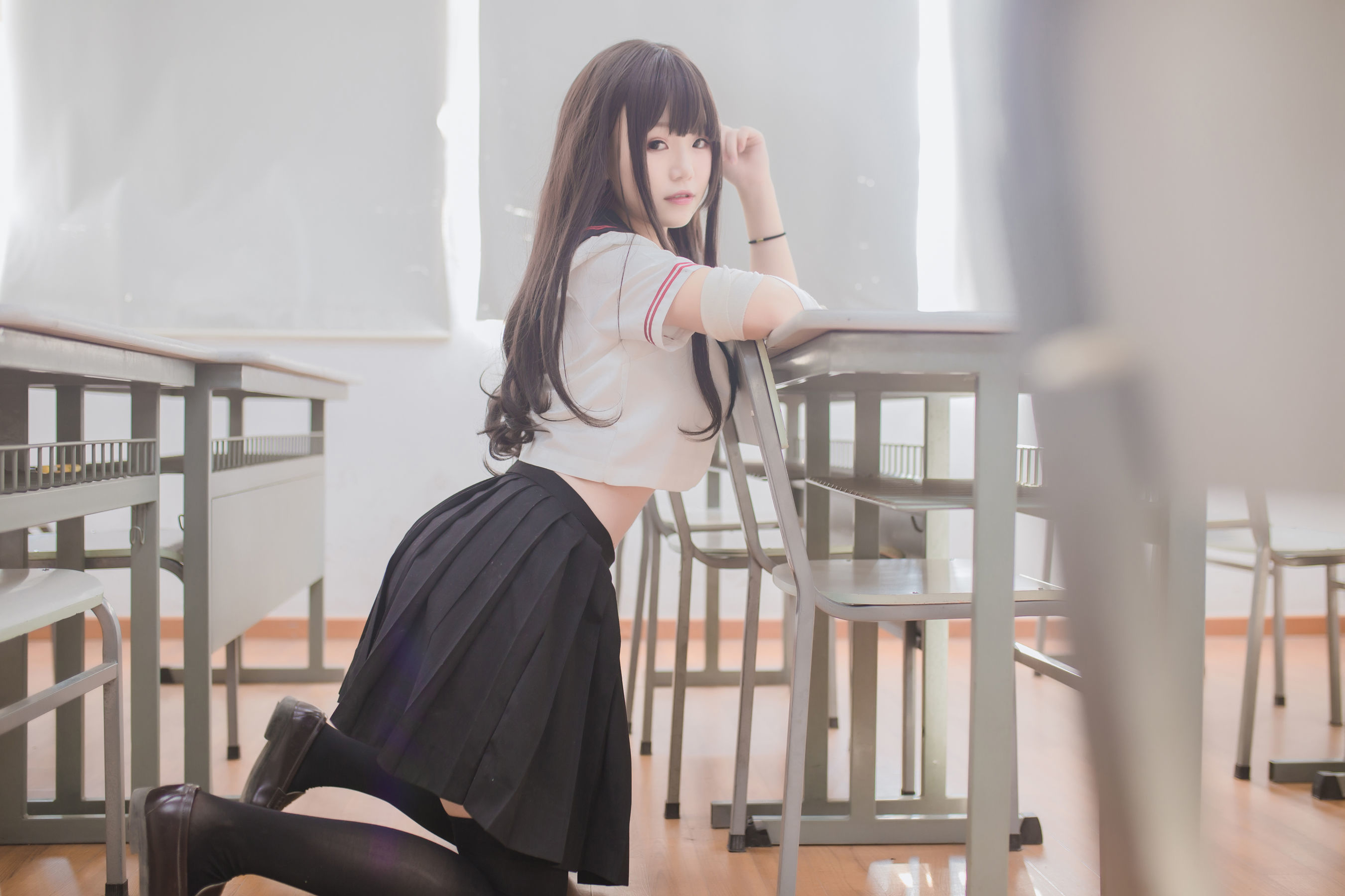 [萝莉COS] Yoko宅夏Cos – 黑丝JK [39P]