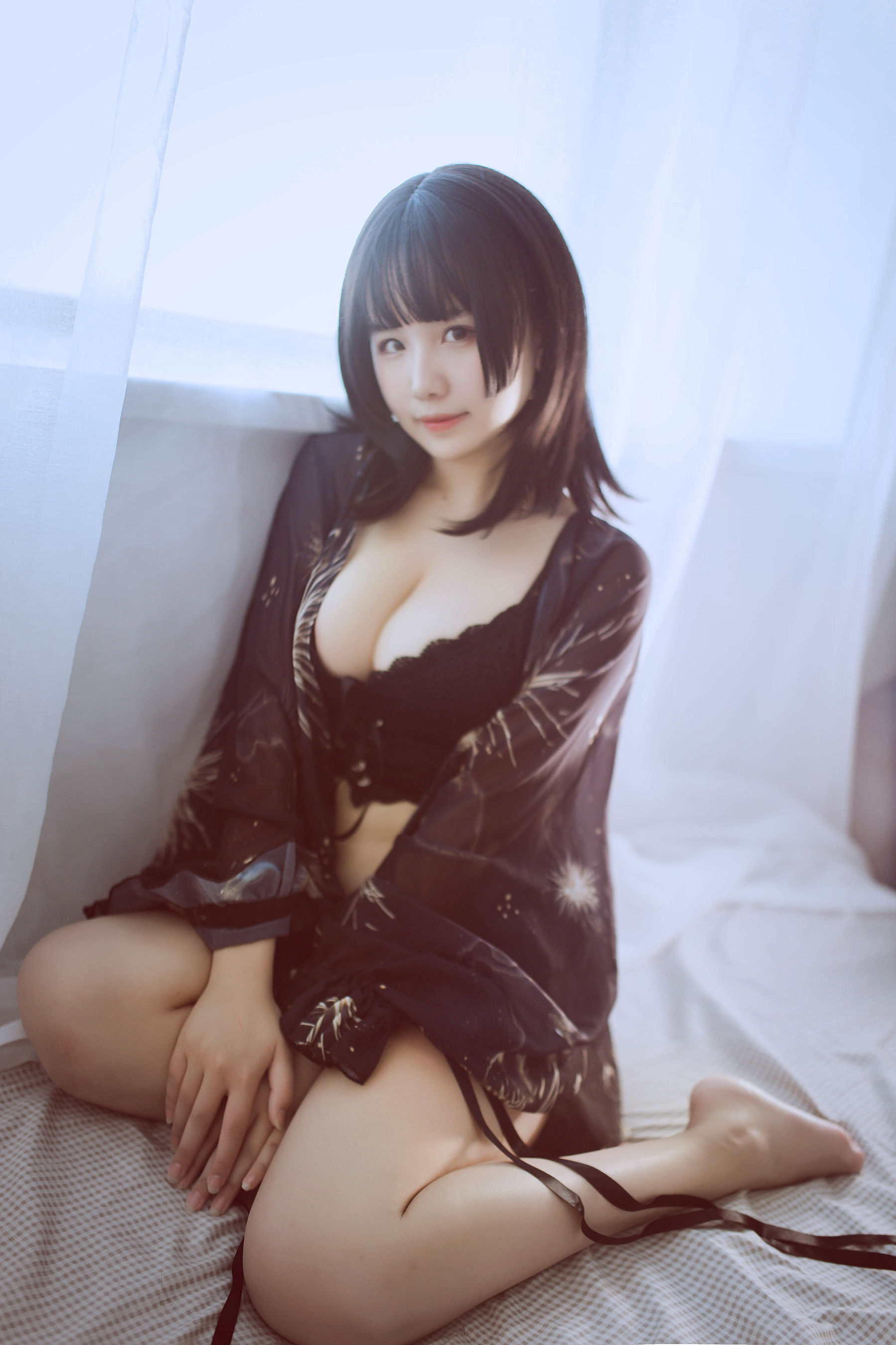 阿半今天很开心 – 黑色吊带 [23P]