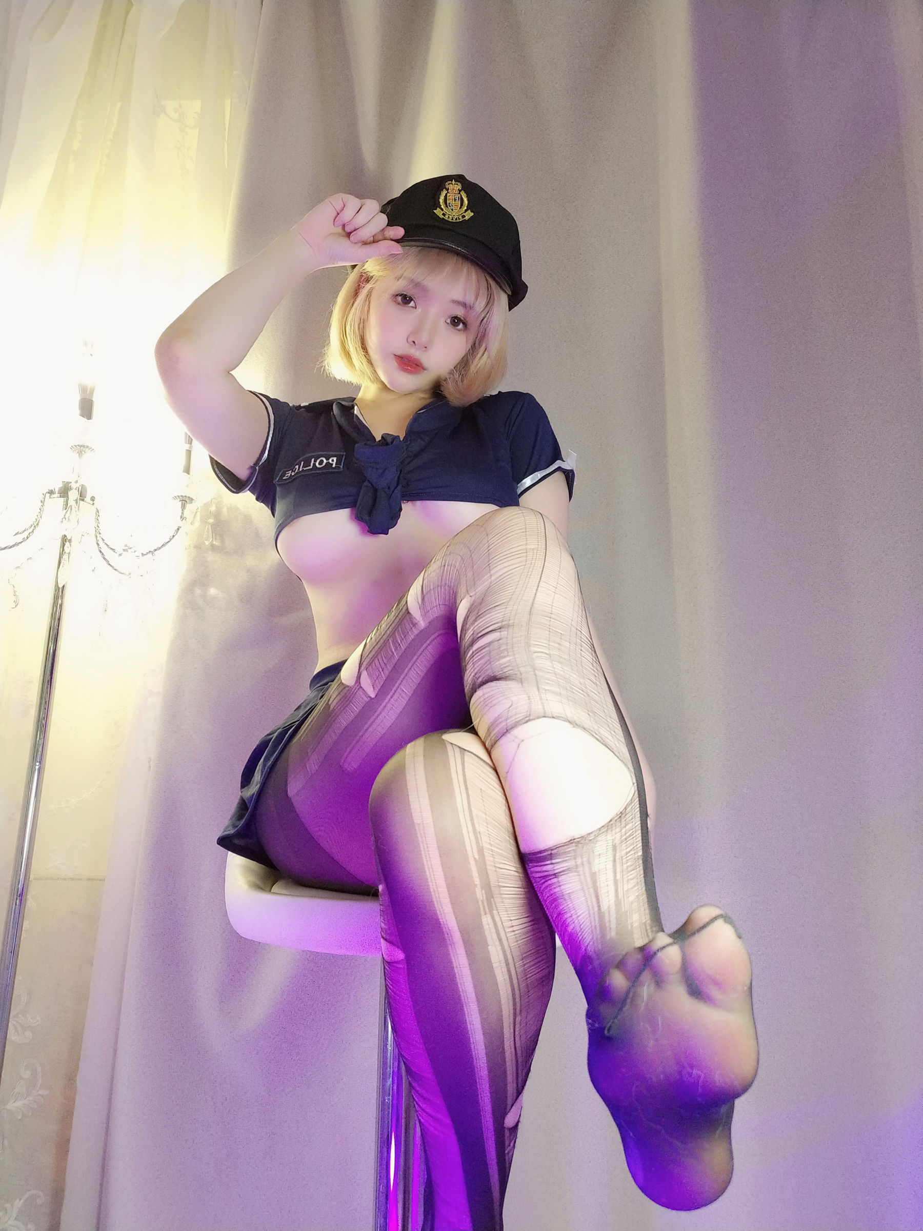 动漫博主雯妹 – 女警 [34P]