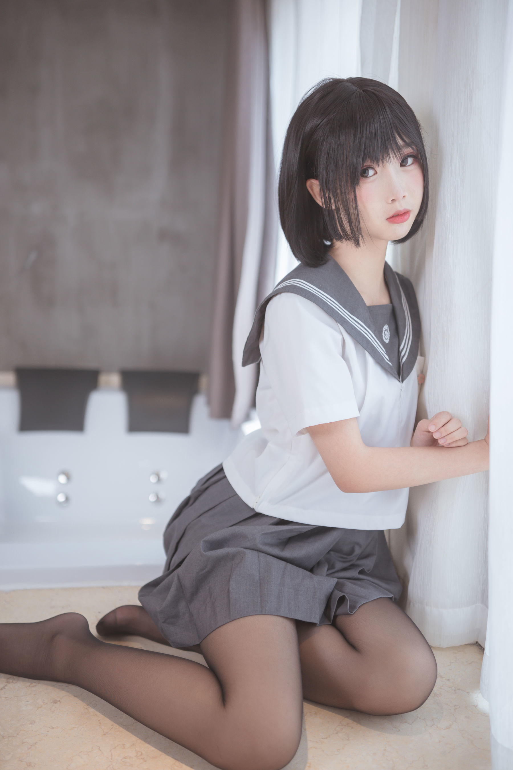 [萝莉COS] 面饼仙儿 – 脑内少女 黑丝JK [25P]