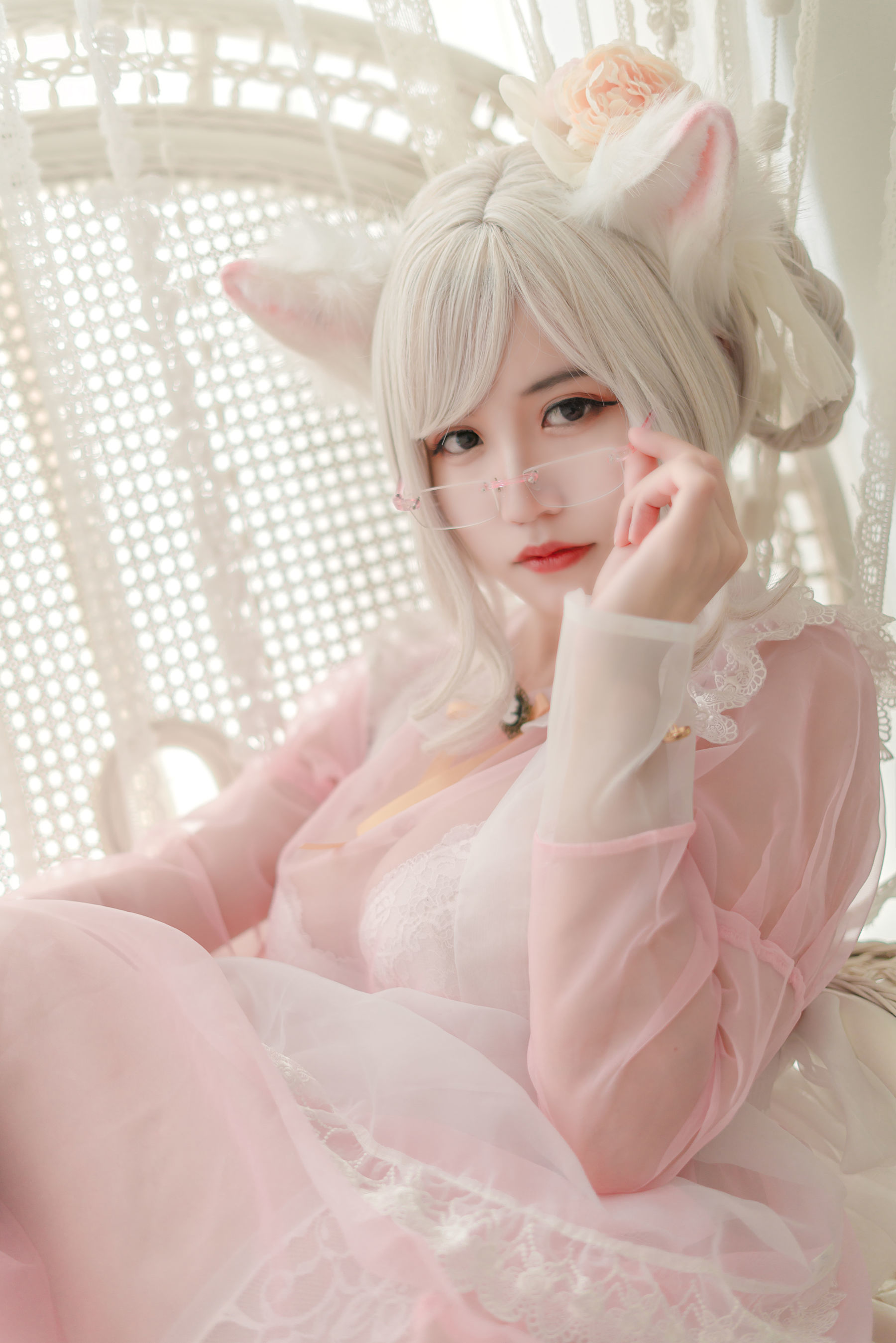 动漫博主小仓千代w – 透明粉色女仆 [24P]