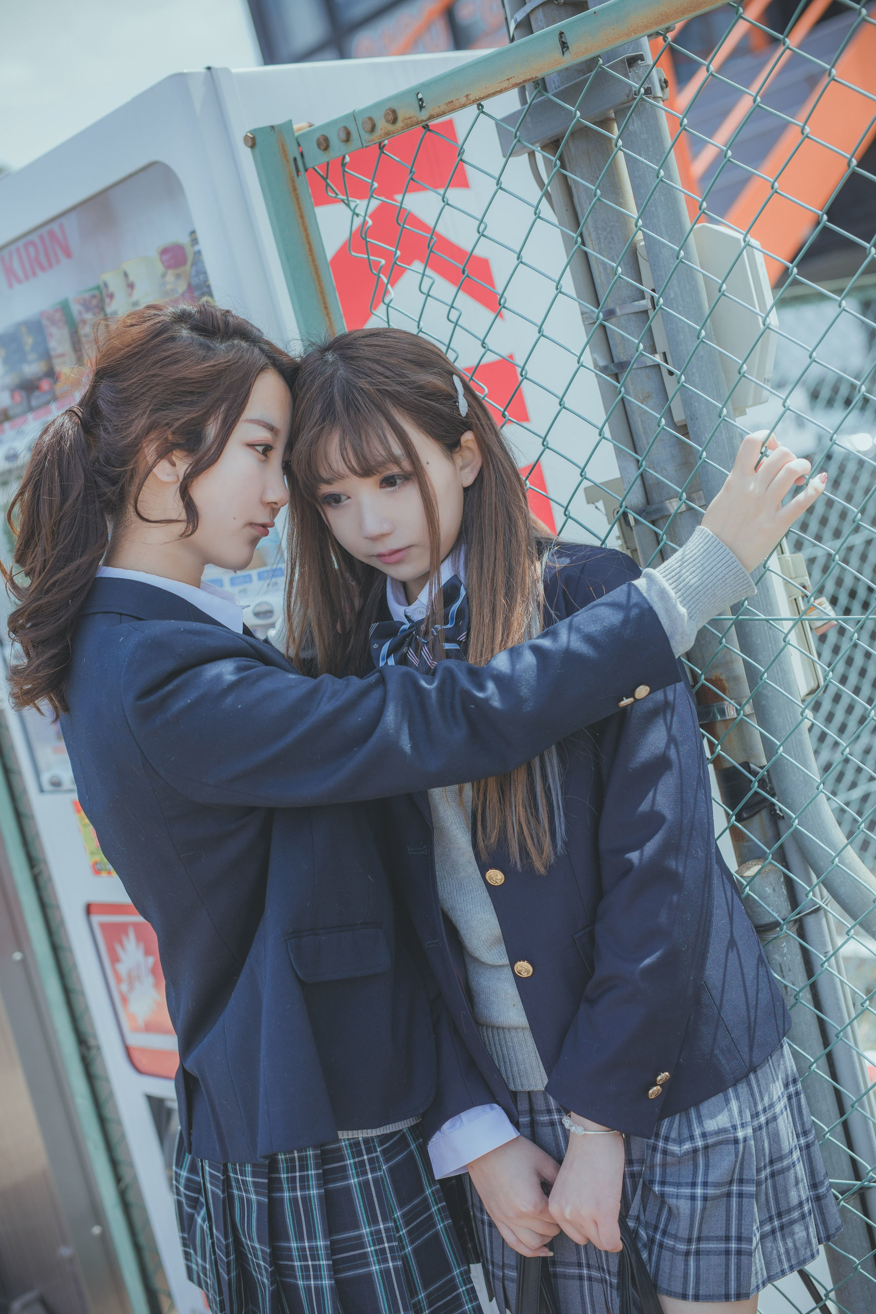 [萝莉COS] 黑川 – JK百合 [20P]