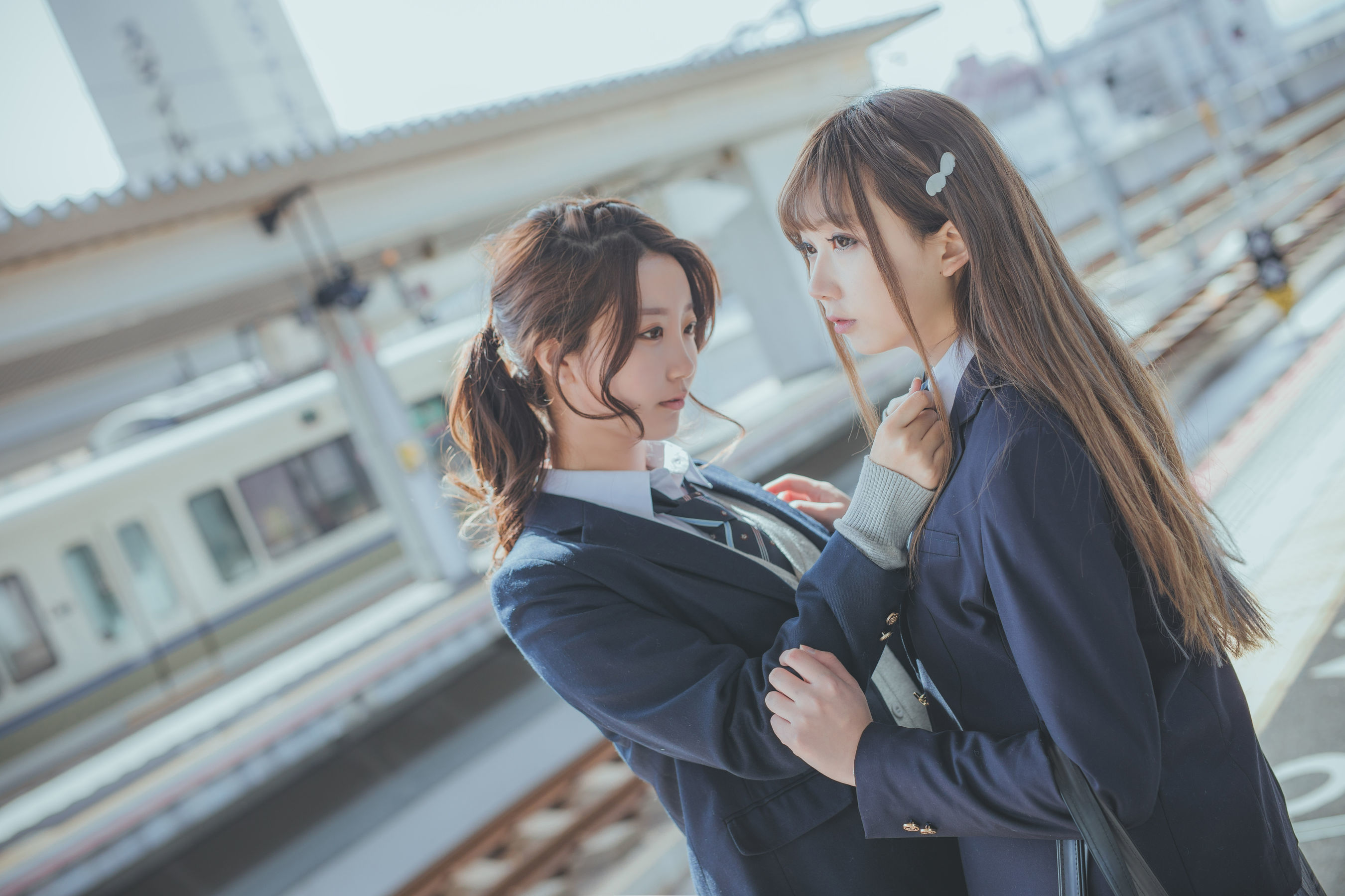 [萝莉COS] 黑川 – JK百合 [20P]