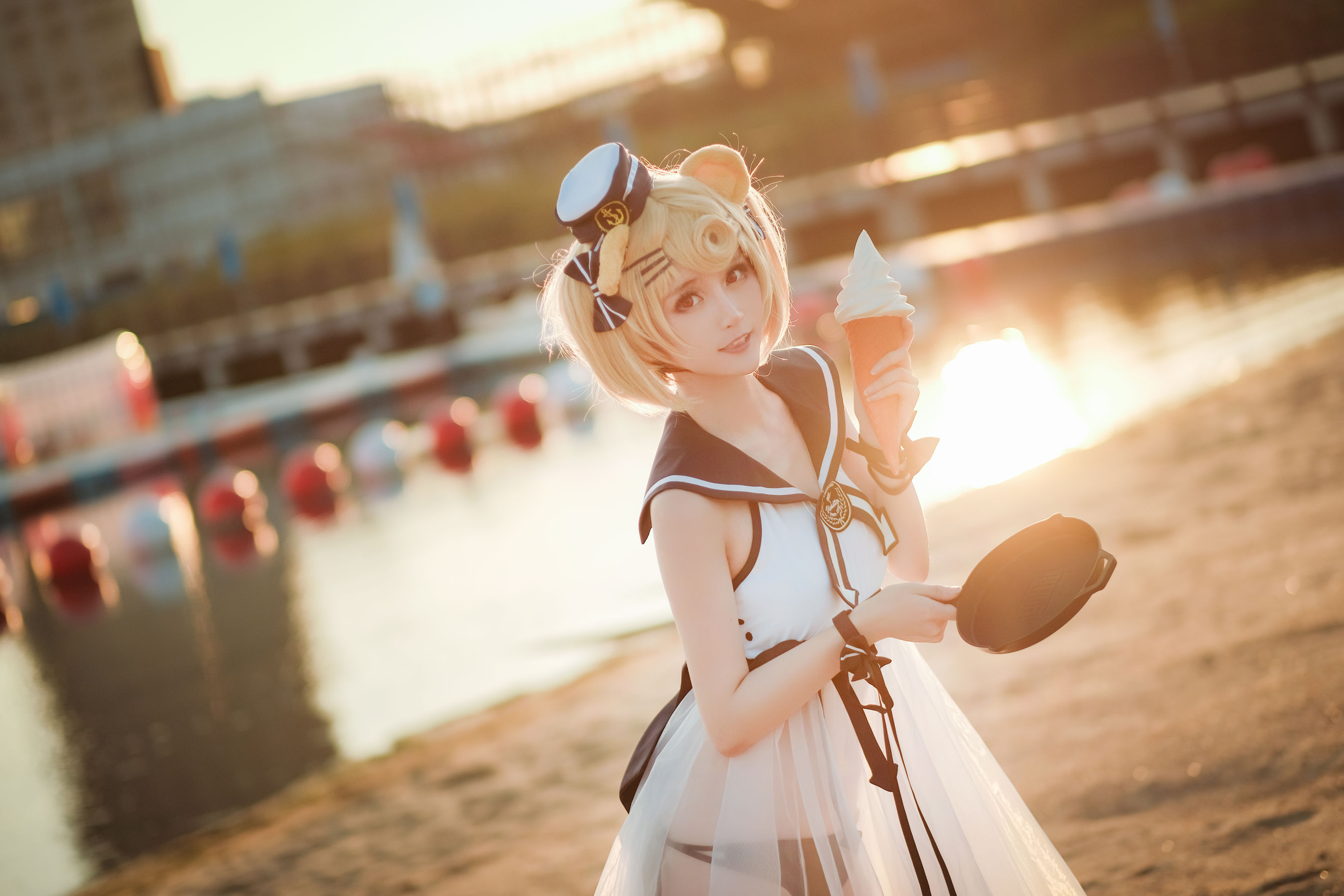 [Cosplay写真] 萌宠博主yui金鱼 – 古米泳装 [11P]