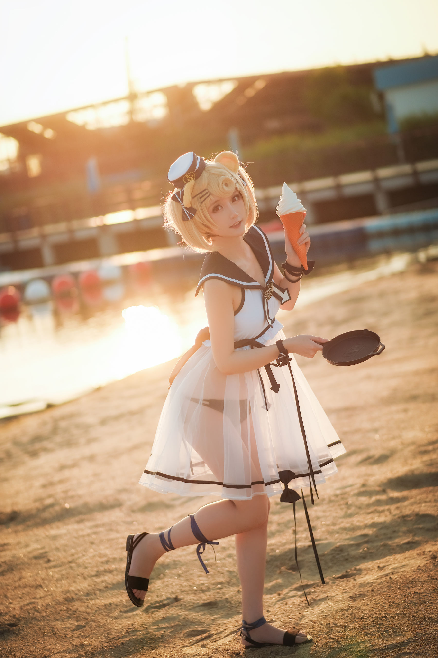 [Cosplay写真] 萌宠博主yui金鱼 – 古米泳装 [11P]