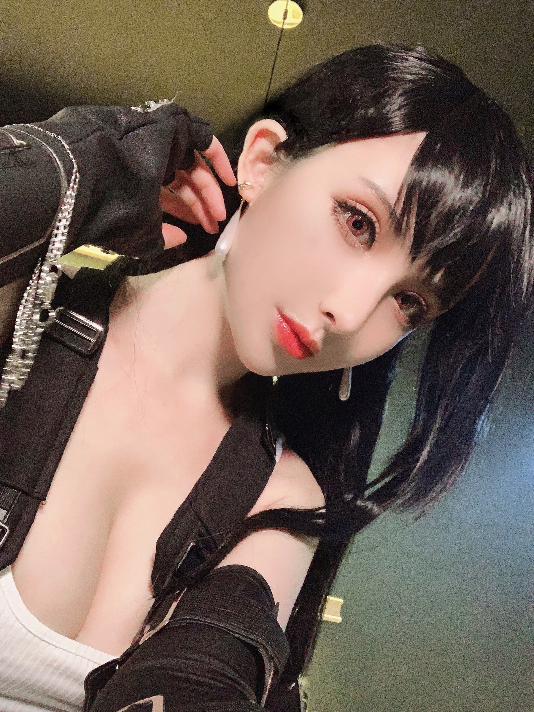 COS福利rioko凉凉子 – 蒂法自拍 [19P]