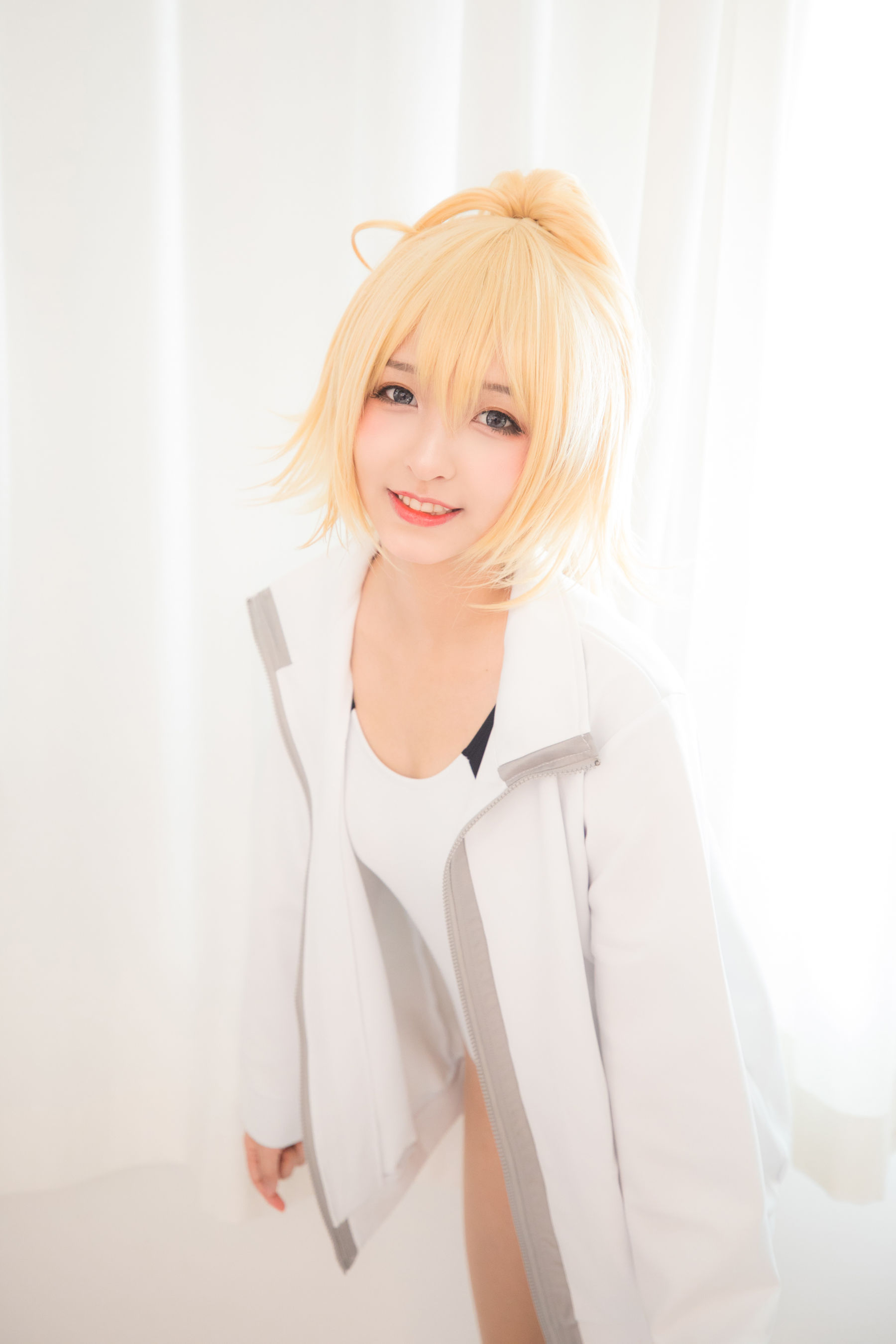 [萝莉COS] 神楽坂真冬 贞德泳装 [150P]