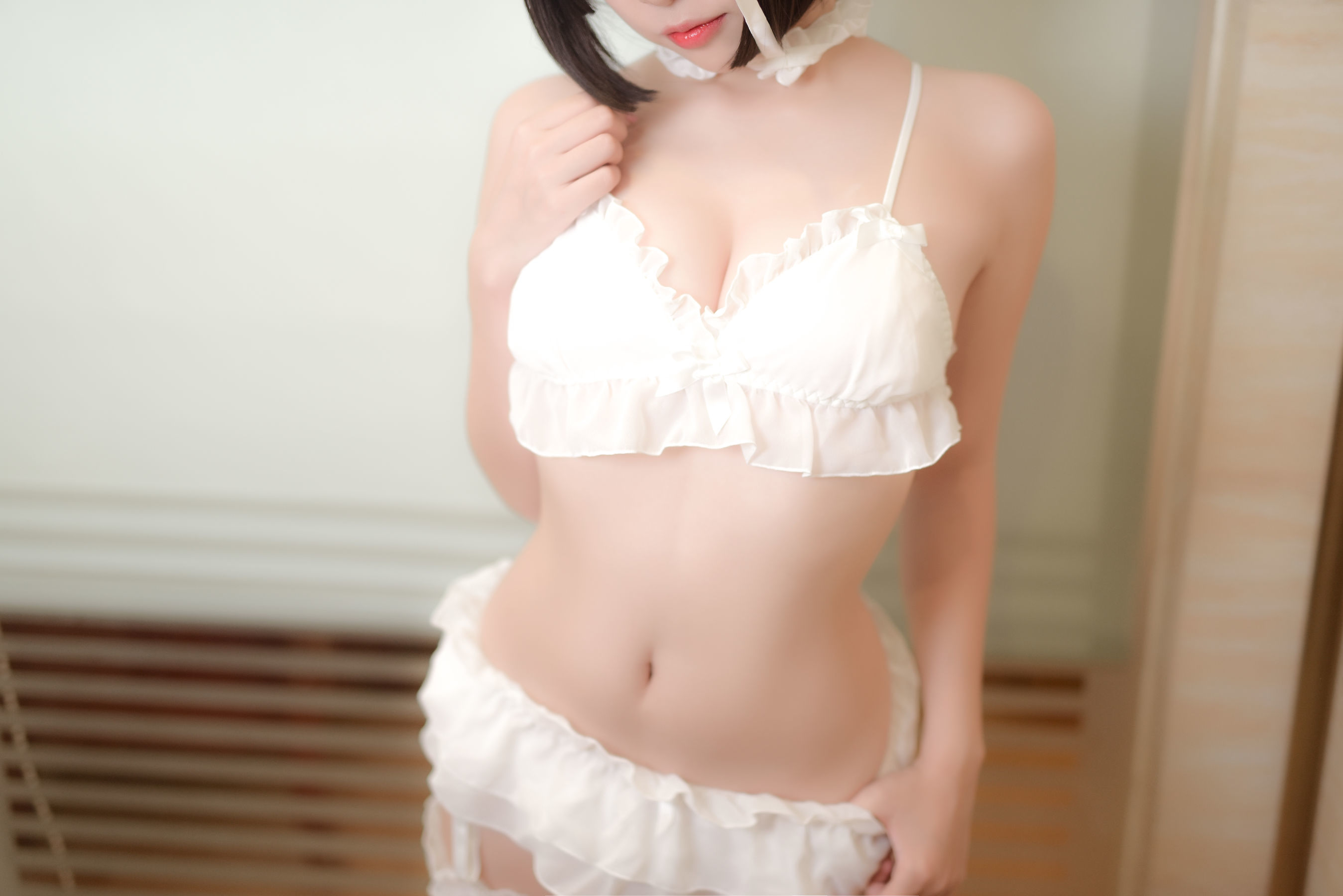 人气Coser二佐Nisa – 雪纺睡衣 [18P]