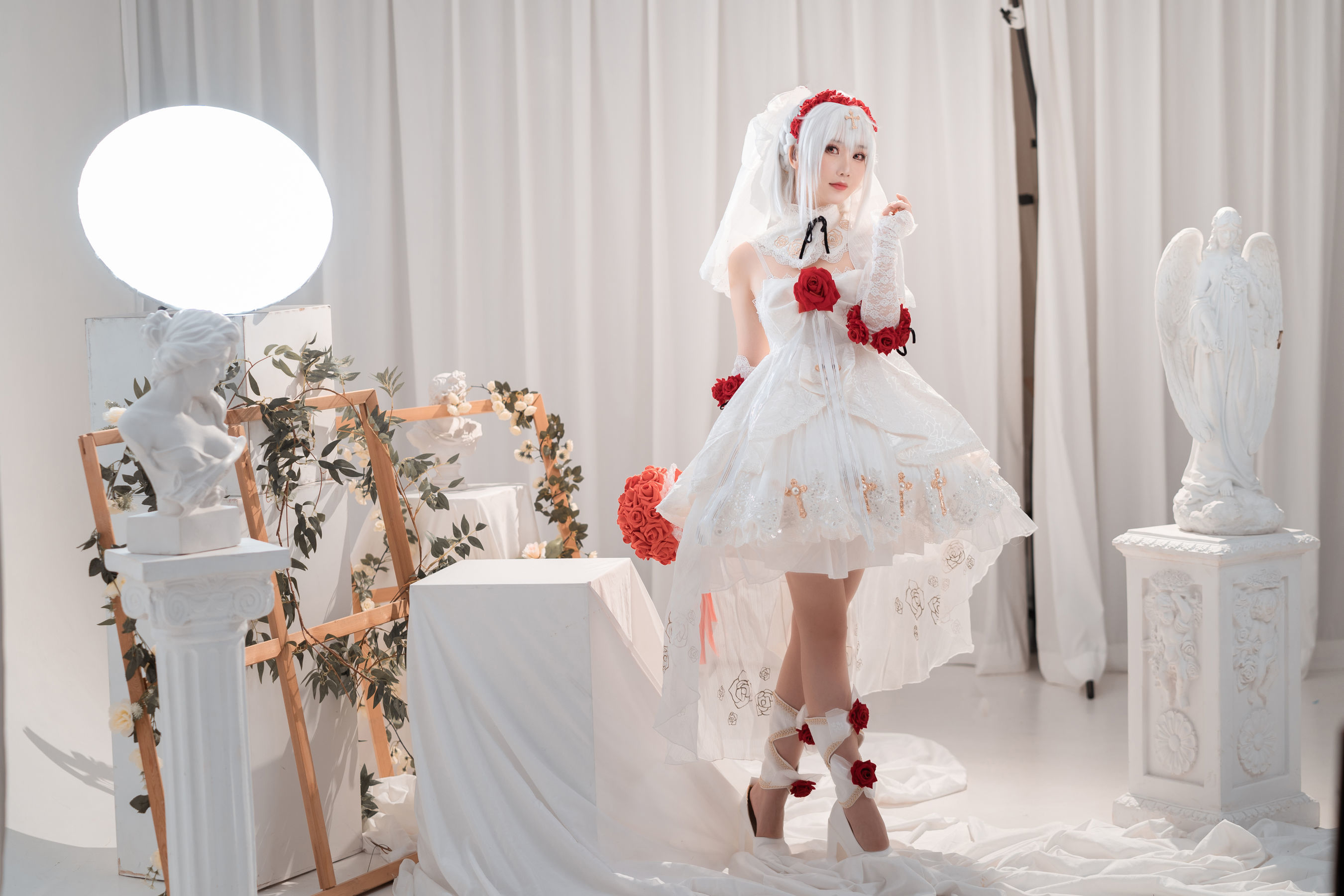 可爱人气Coser面饼仙儿 – 德丽莎婚纱 [13P]