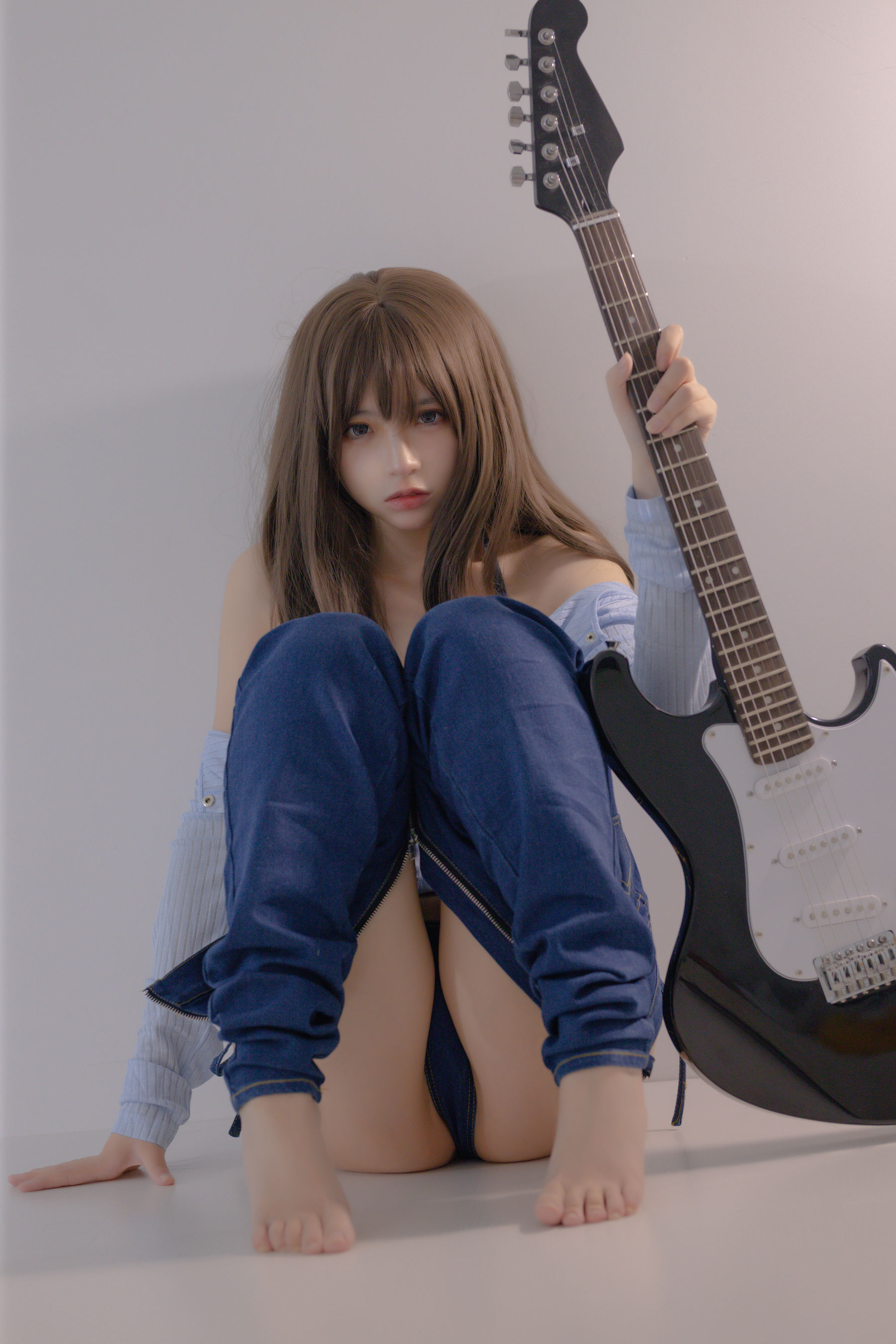 疯猫ss – 2022夏日限定 吉他妹妹 牛仔裤 [20P]
