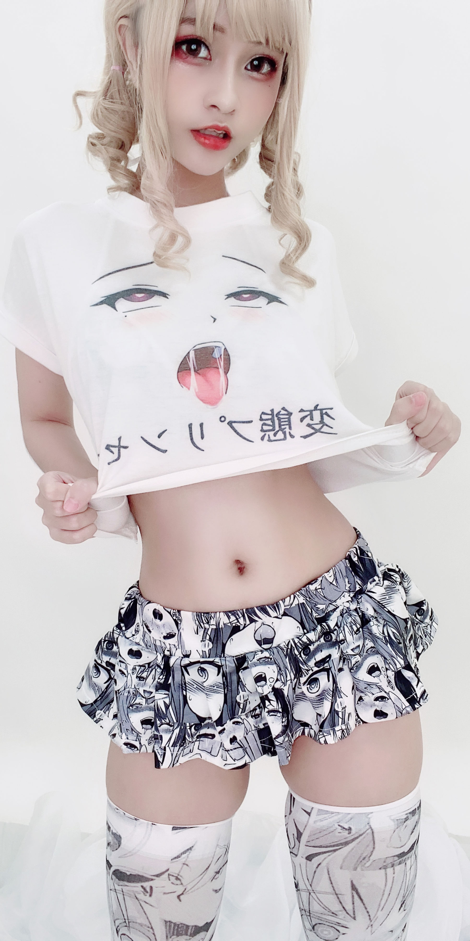 [Cosplay写真] Azami福利 – 阿黑颜衣服 [17P]