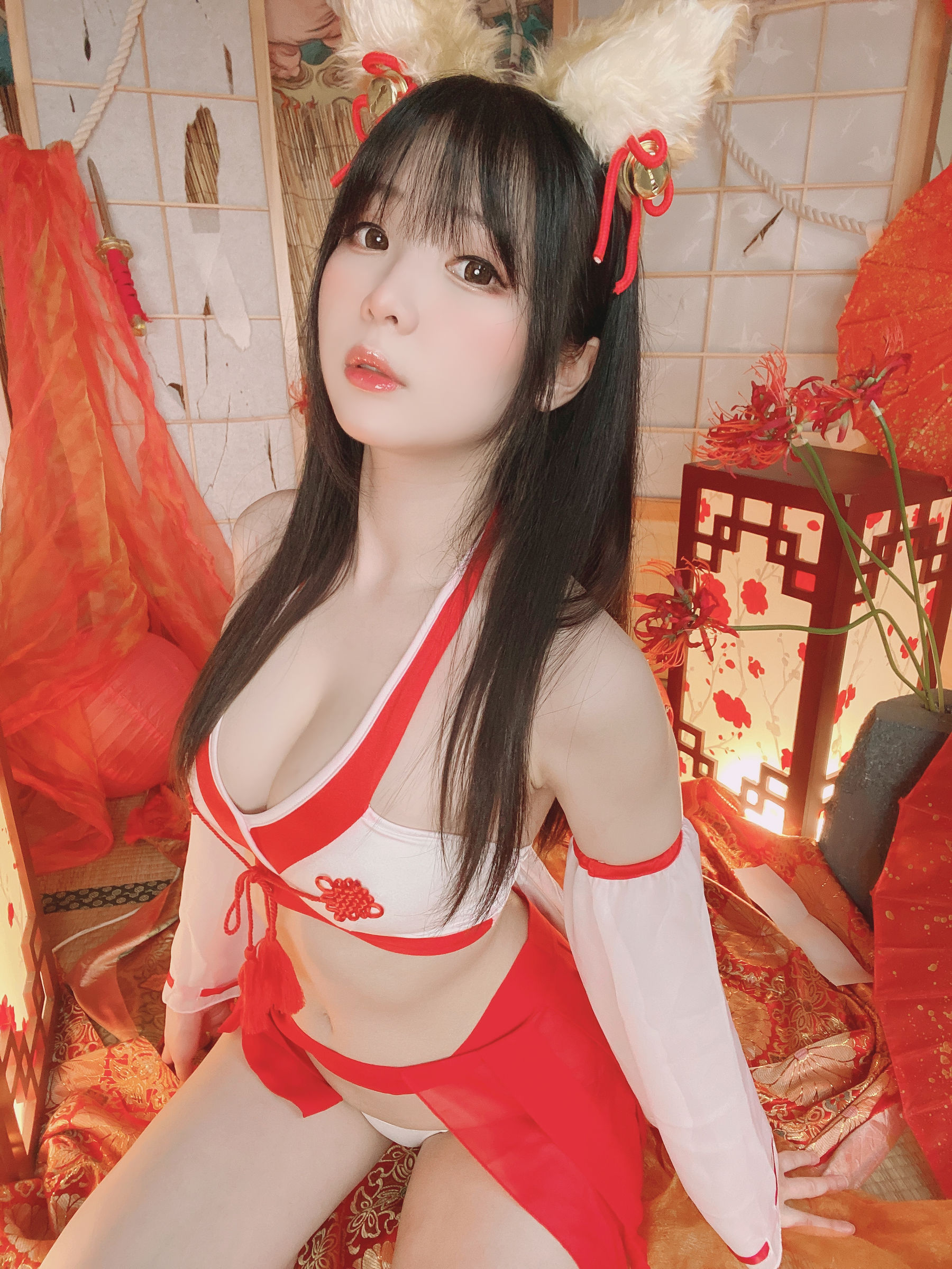 微博妹纸霜月shimo – きつね巫女さん [16P]