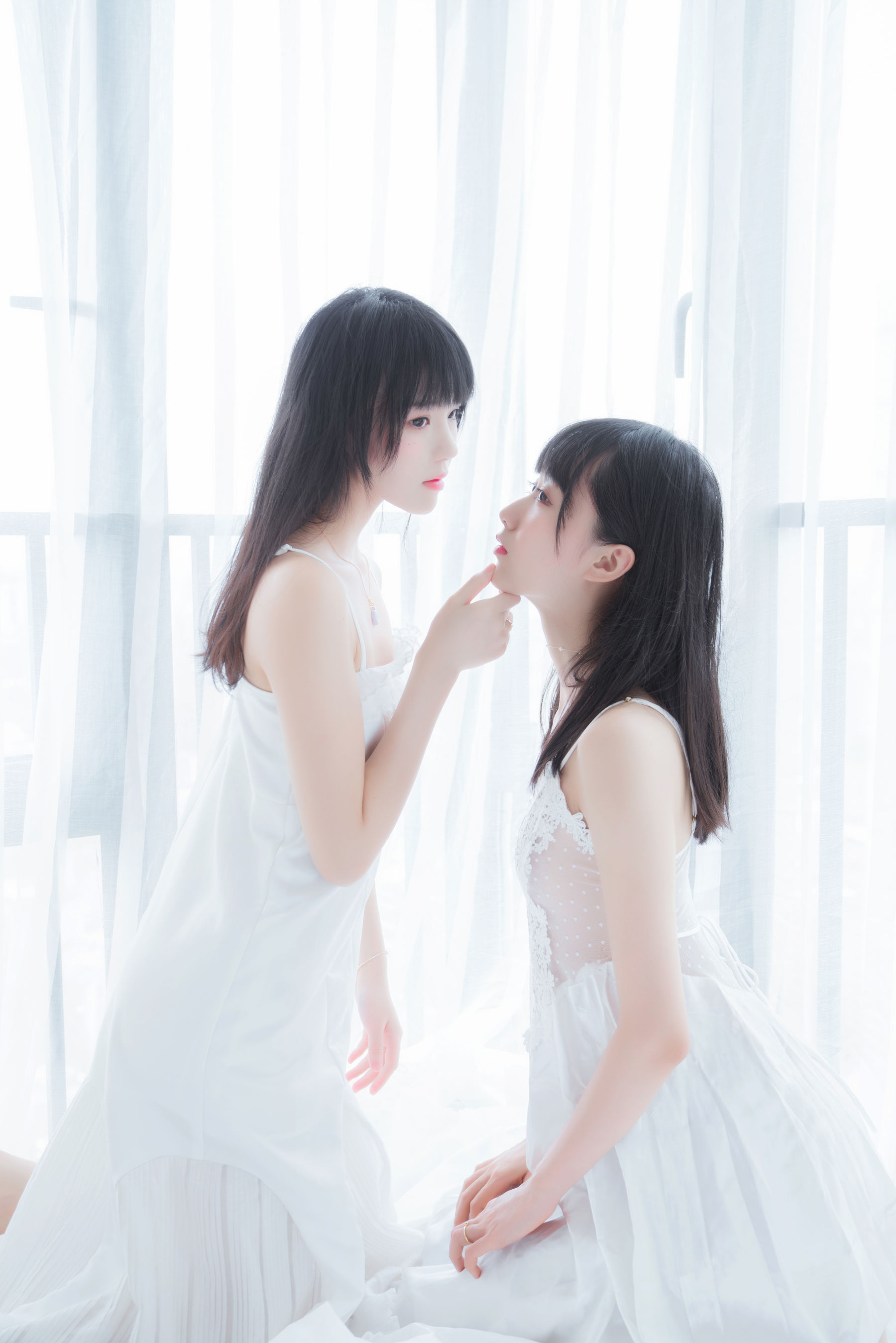 萌系小姐姐木绵绵OwO&桜桃喵 朝(白裙×白裙) [58P]