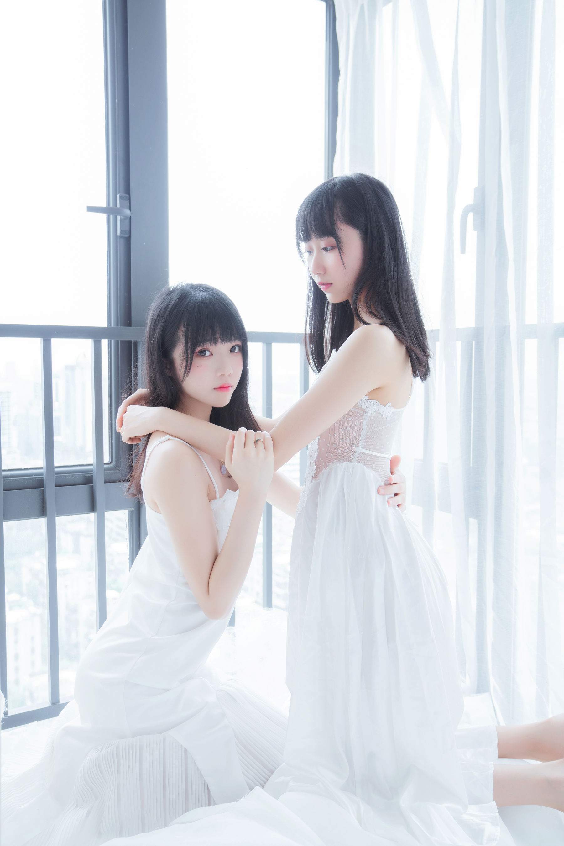 萌系小姐姐木绵绵OwO&桜桃喵 朝(白裙×白裙) [58P]