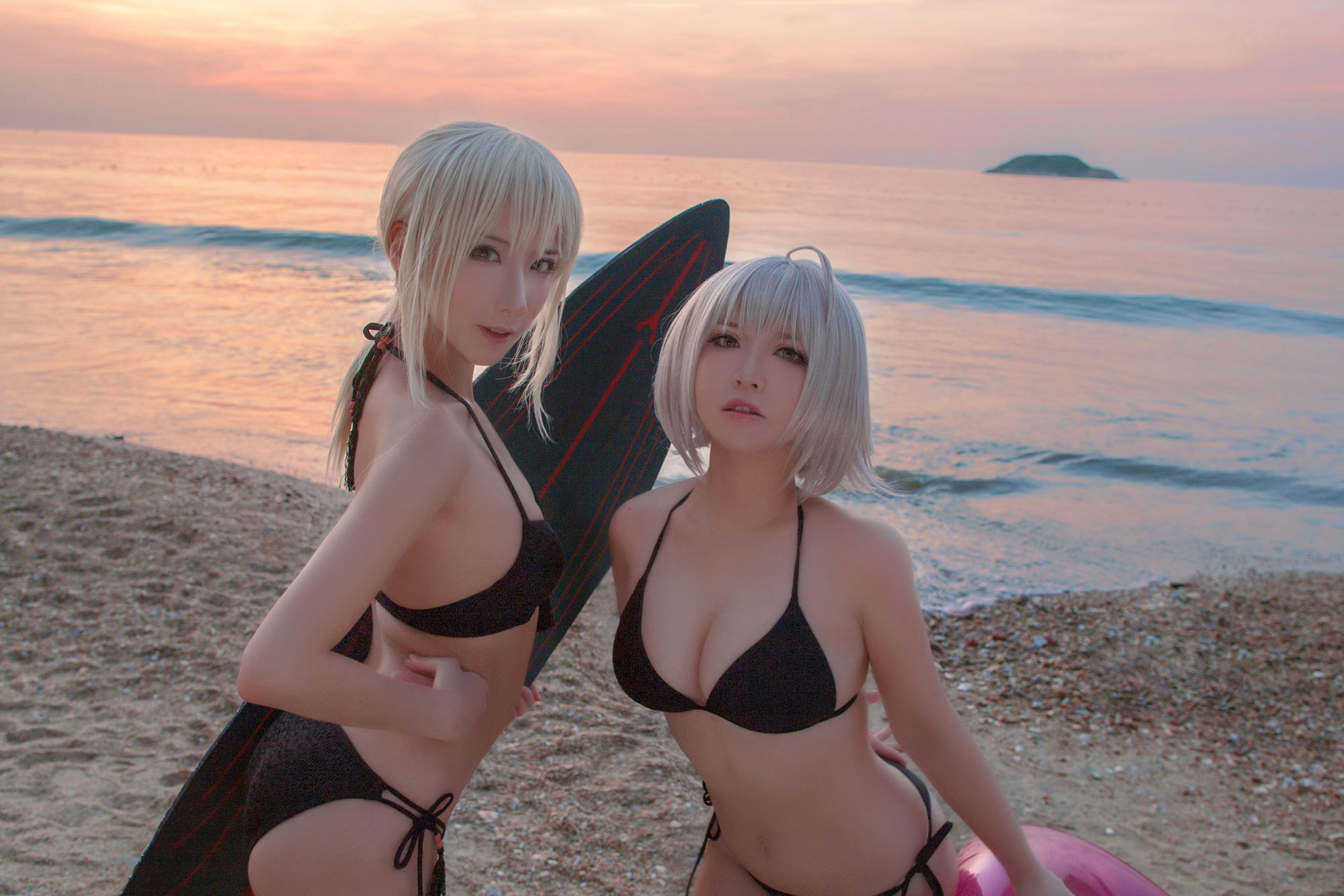 半半子&索索sophia – 海边泳装 [40P]