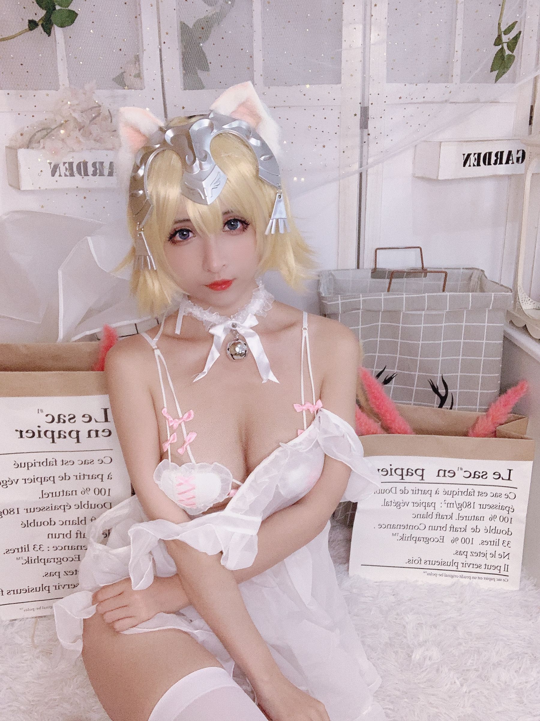 COS福利rioko凉凉子 – 白贞德女仆 [17P]