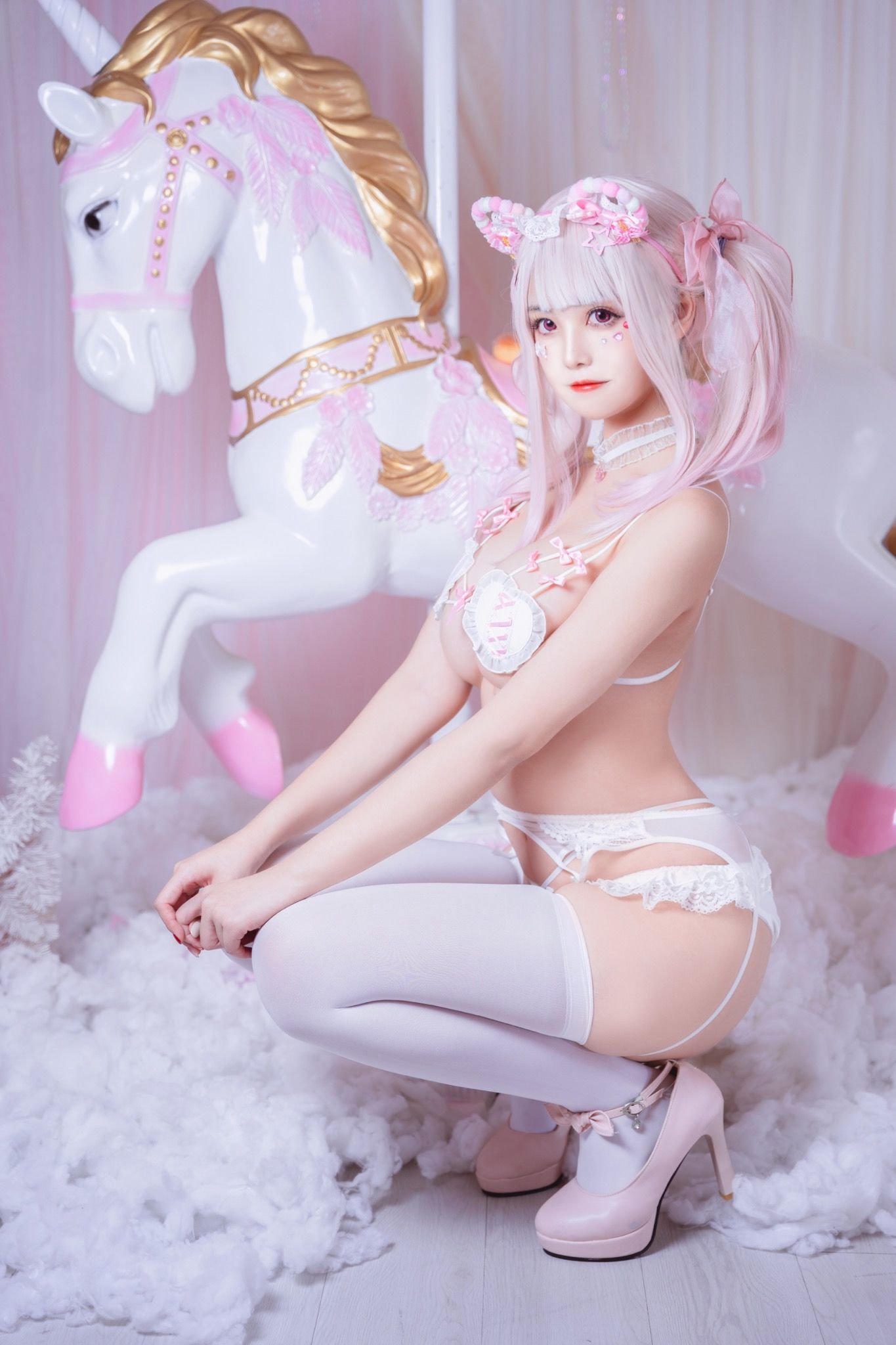 [Cosplay写真] 萌系小姐姐蜜汁猫裘 – 糖果假期 [30P]