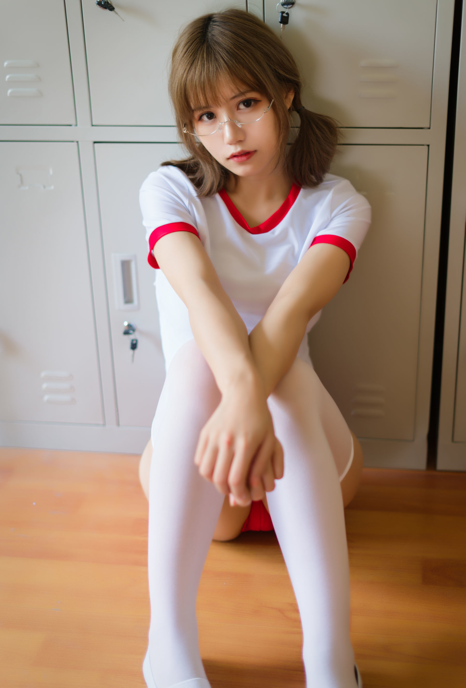 动漫博主小仓千代w – 红色体操服 [48P]