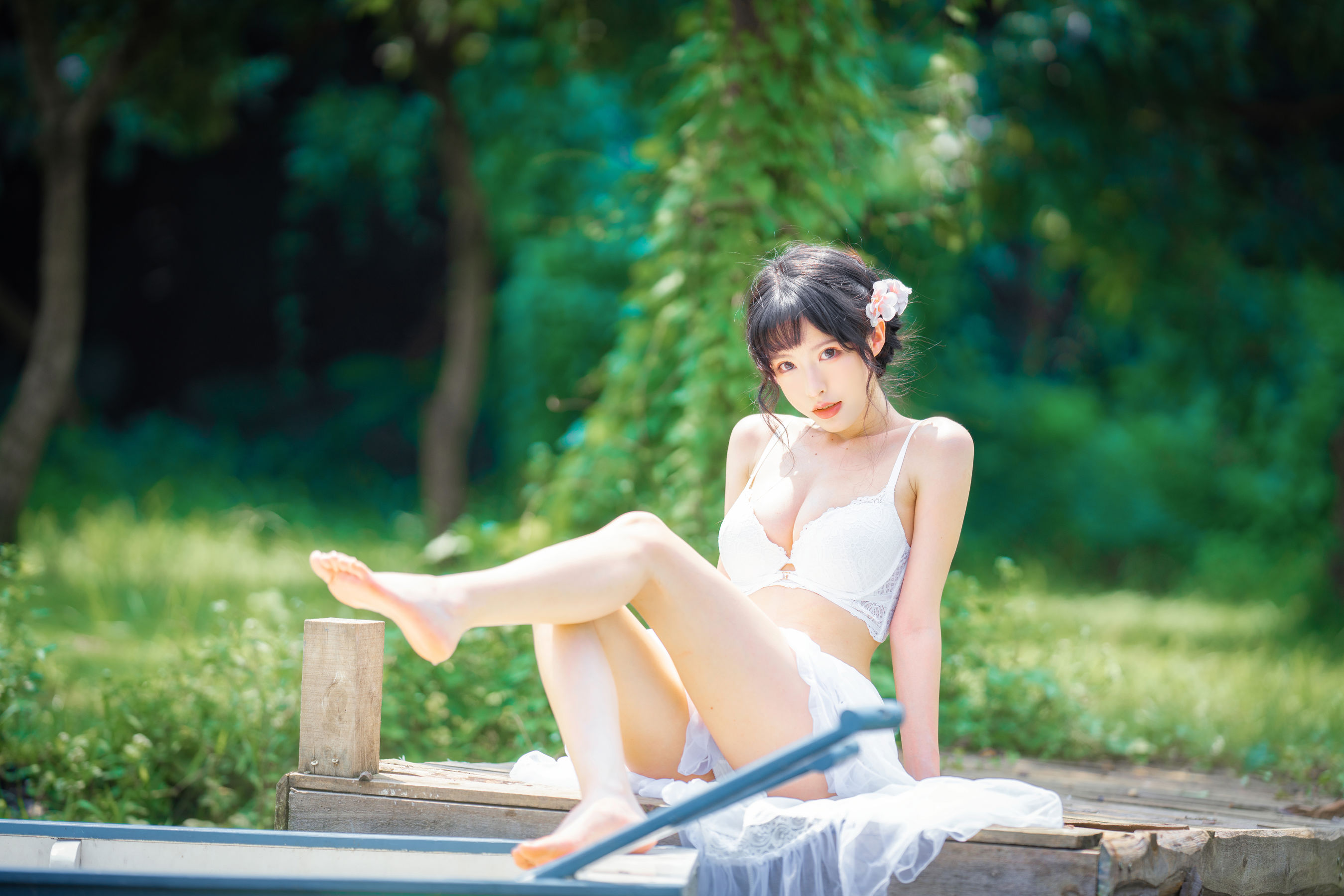 尤物清水由乃 – 蕾丝花园 [34P]