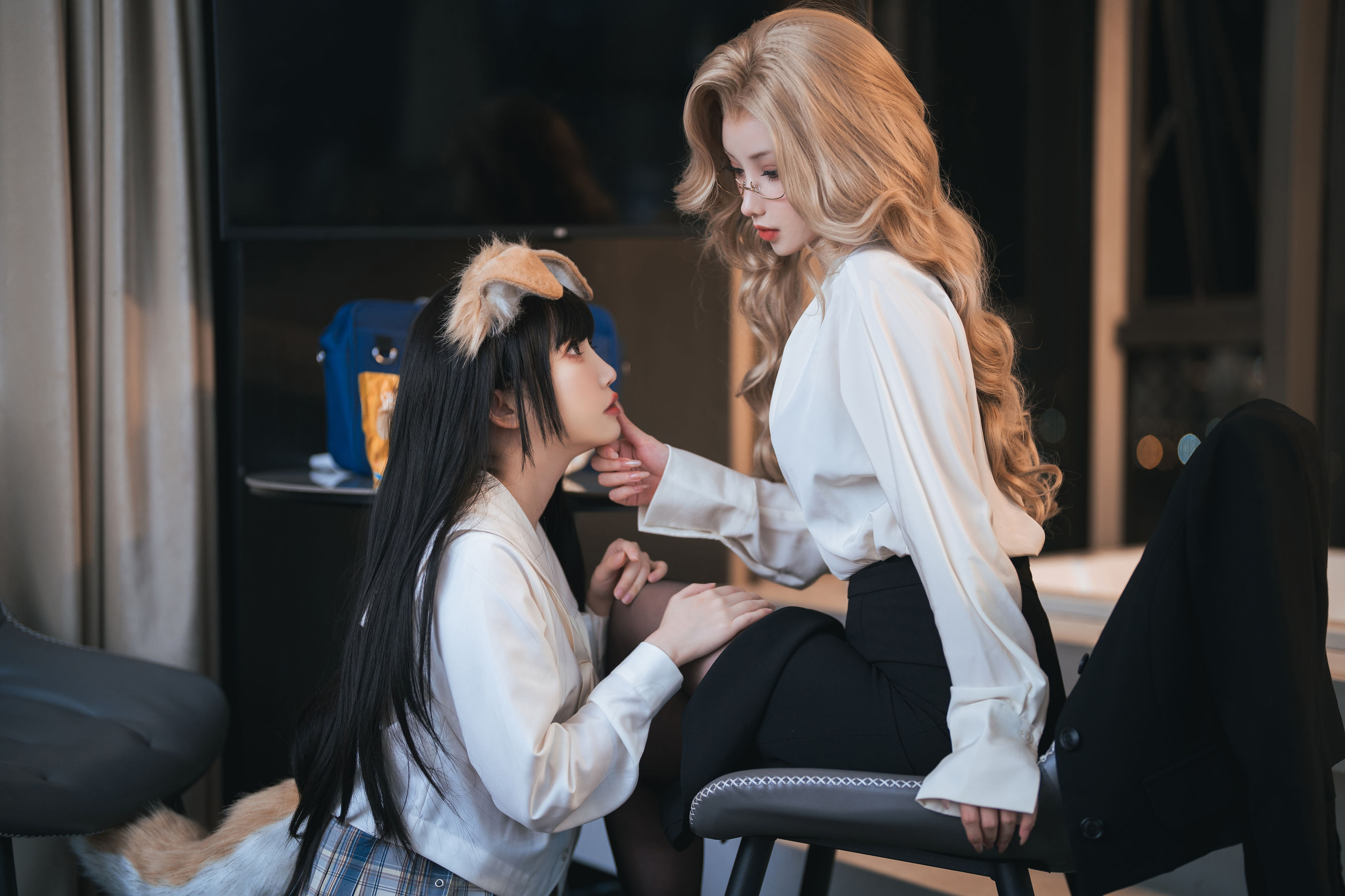 rioko凉凉子&面饼仙儿 – 女上司双人版 [40P]