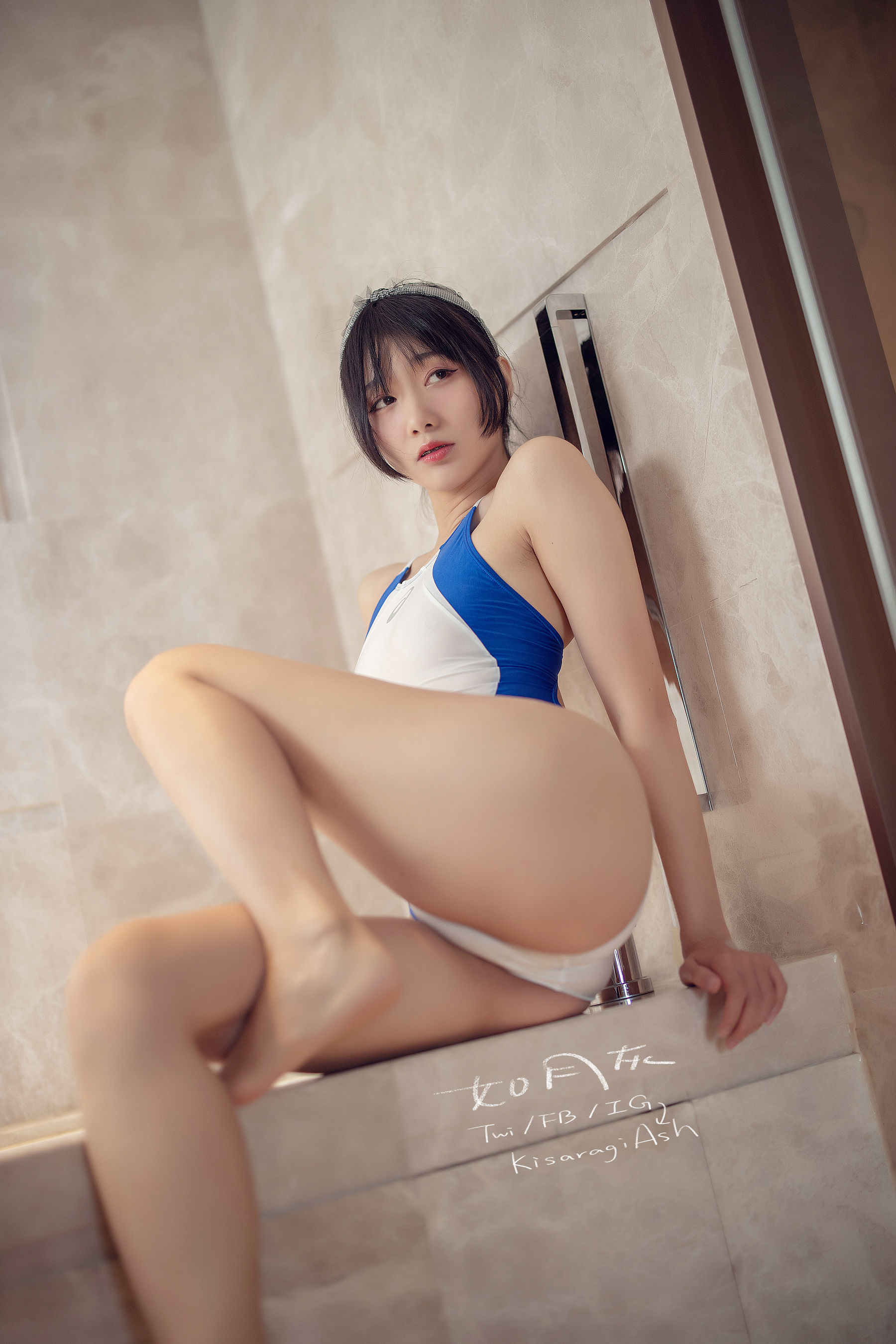 动漫博主如月灰 蓝白竞泳 [40P]