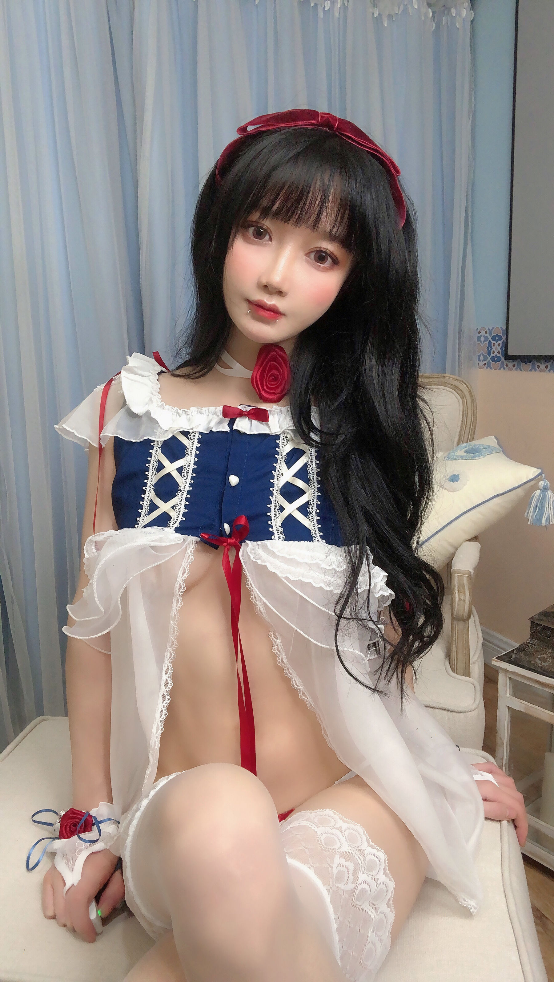 动漫博主阿包也是兔娘 – 白雪姬 [15P]