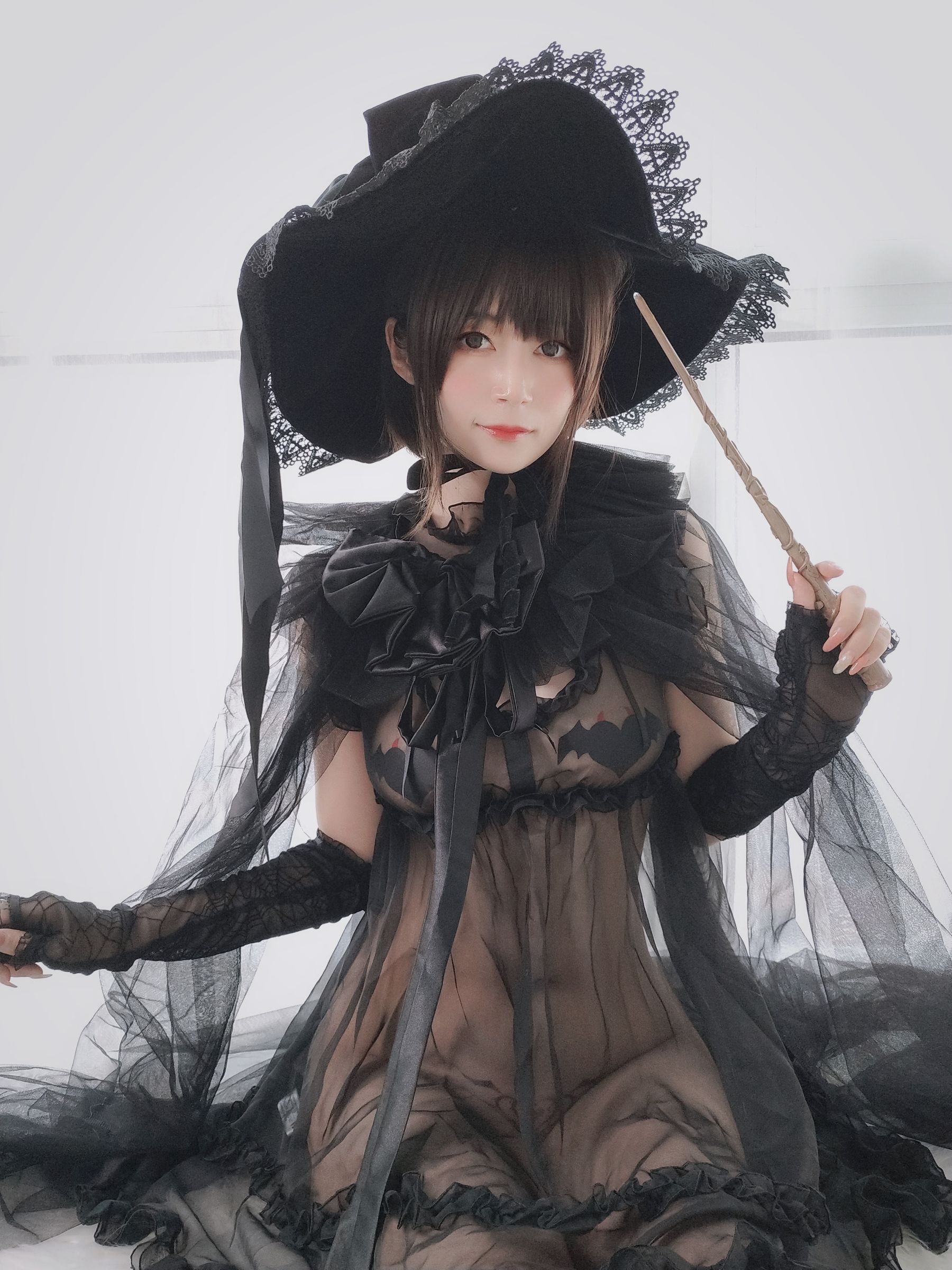 Coser小姐姐白银 – 见习魔女 [90P]