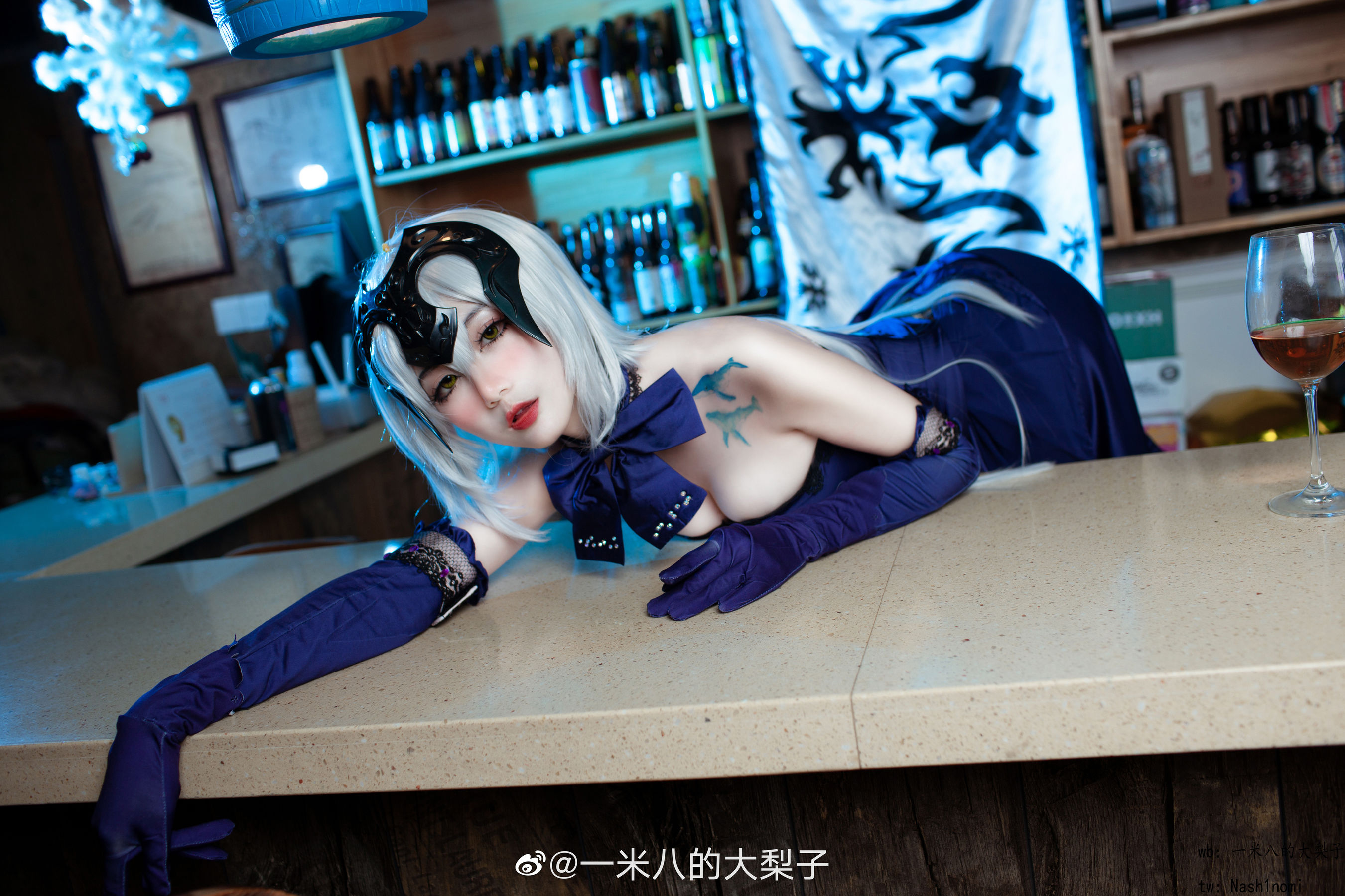 一米八的大梨子 – 黑贞晚餐 [9P]