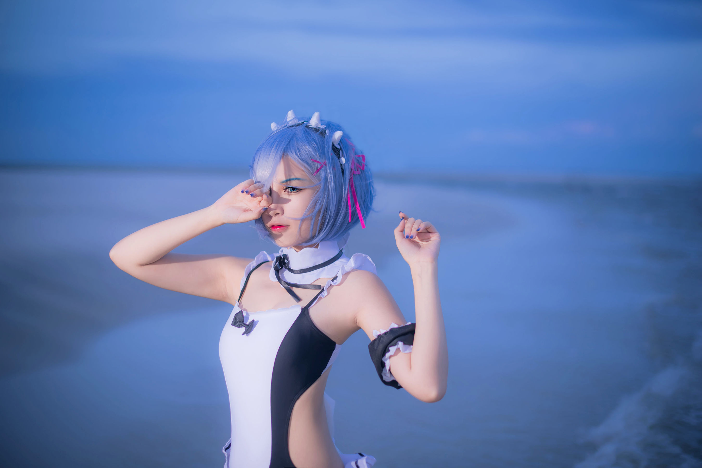 人气Coser二佐Nisa – 蕾姆泳衣 [14P]