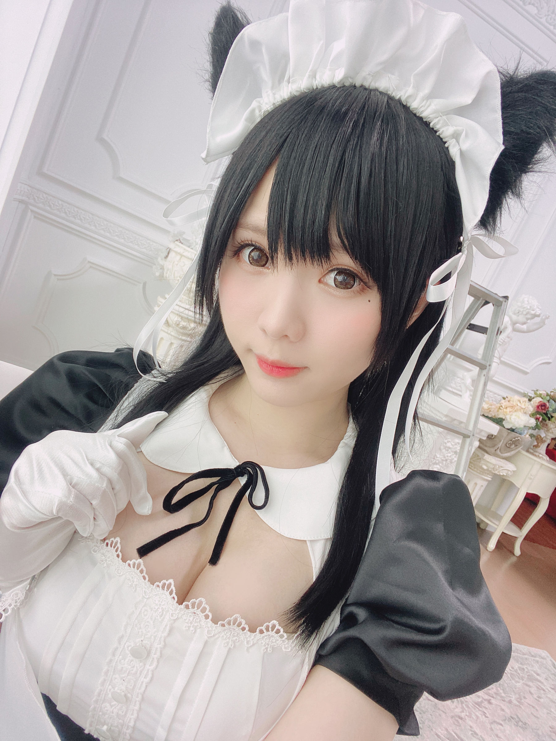 微博妹纸霜月shimo – 爱宕女仆 [16P]