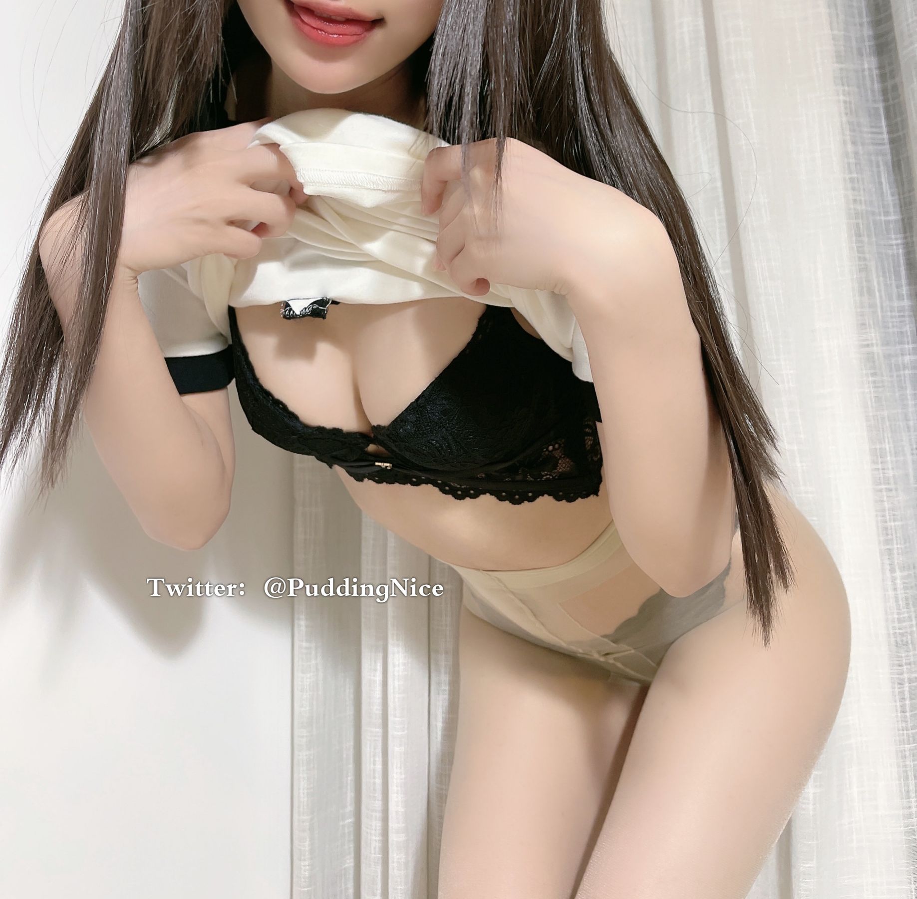 布丁大法 – 肉丝 [17P]