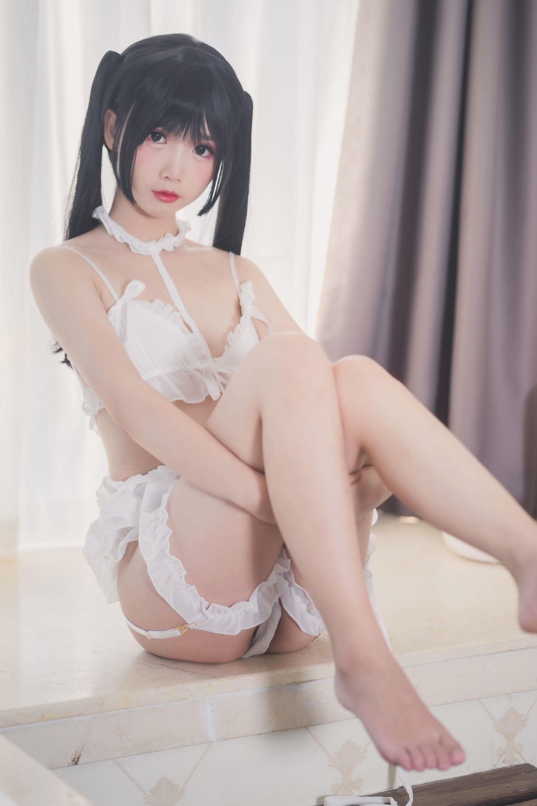 [萝莉COS] 面饼仙儿 – 脑内少女 白内衣 [17P]