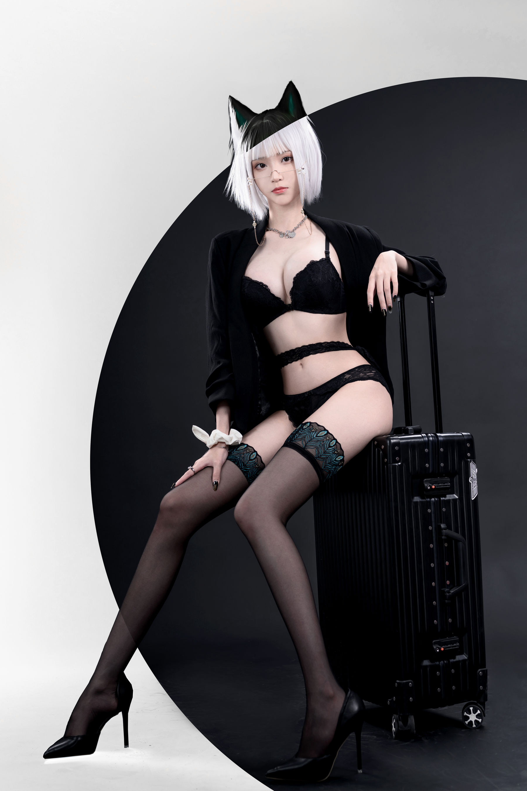 长腿Coser青青子Js&李翎 – 狐狸和狼 [18P]