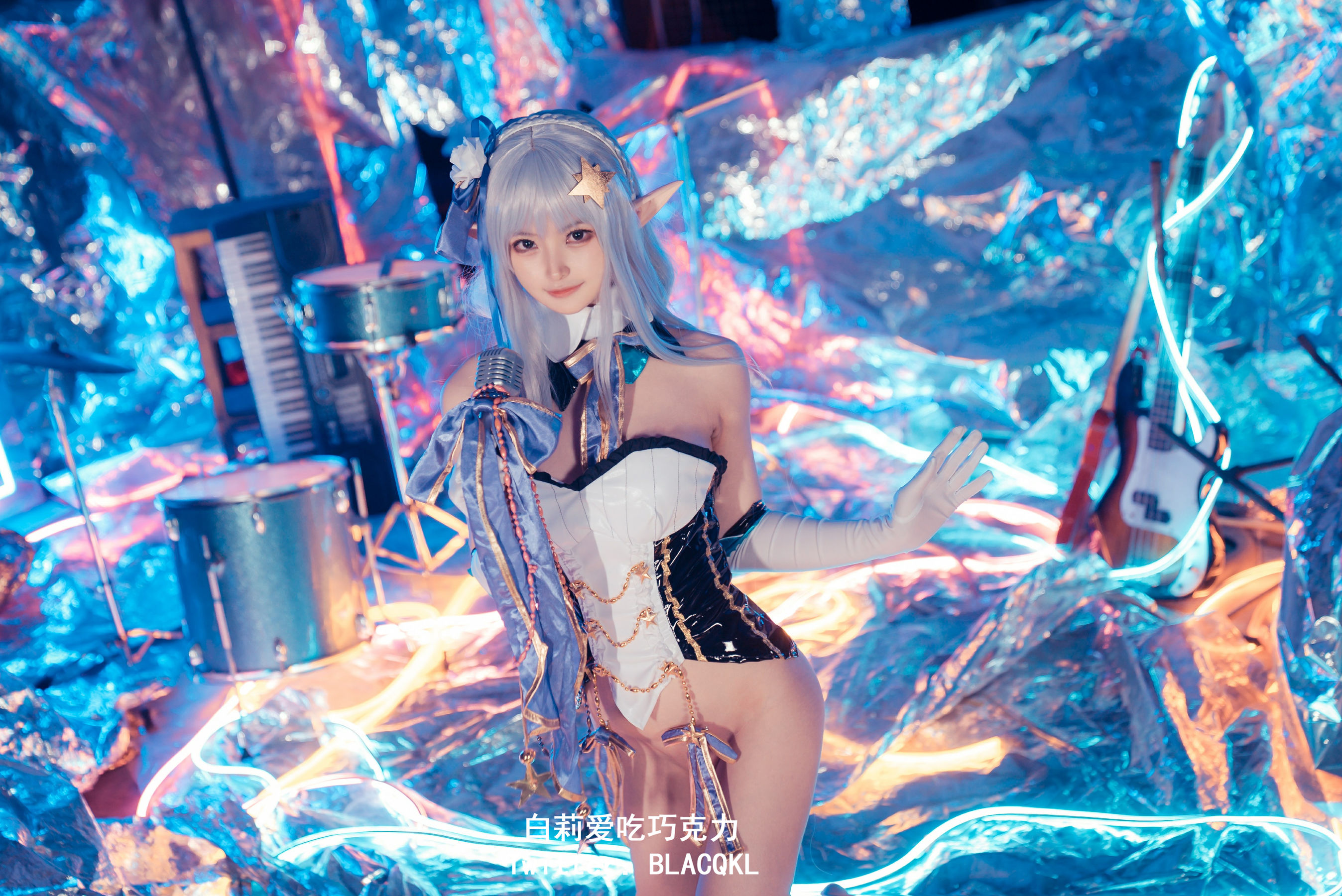 白莉爱吃巧克力 – 爱蜜莉雅 [22P]