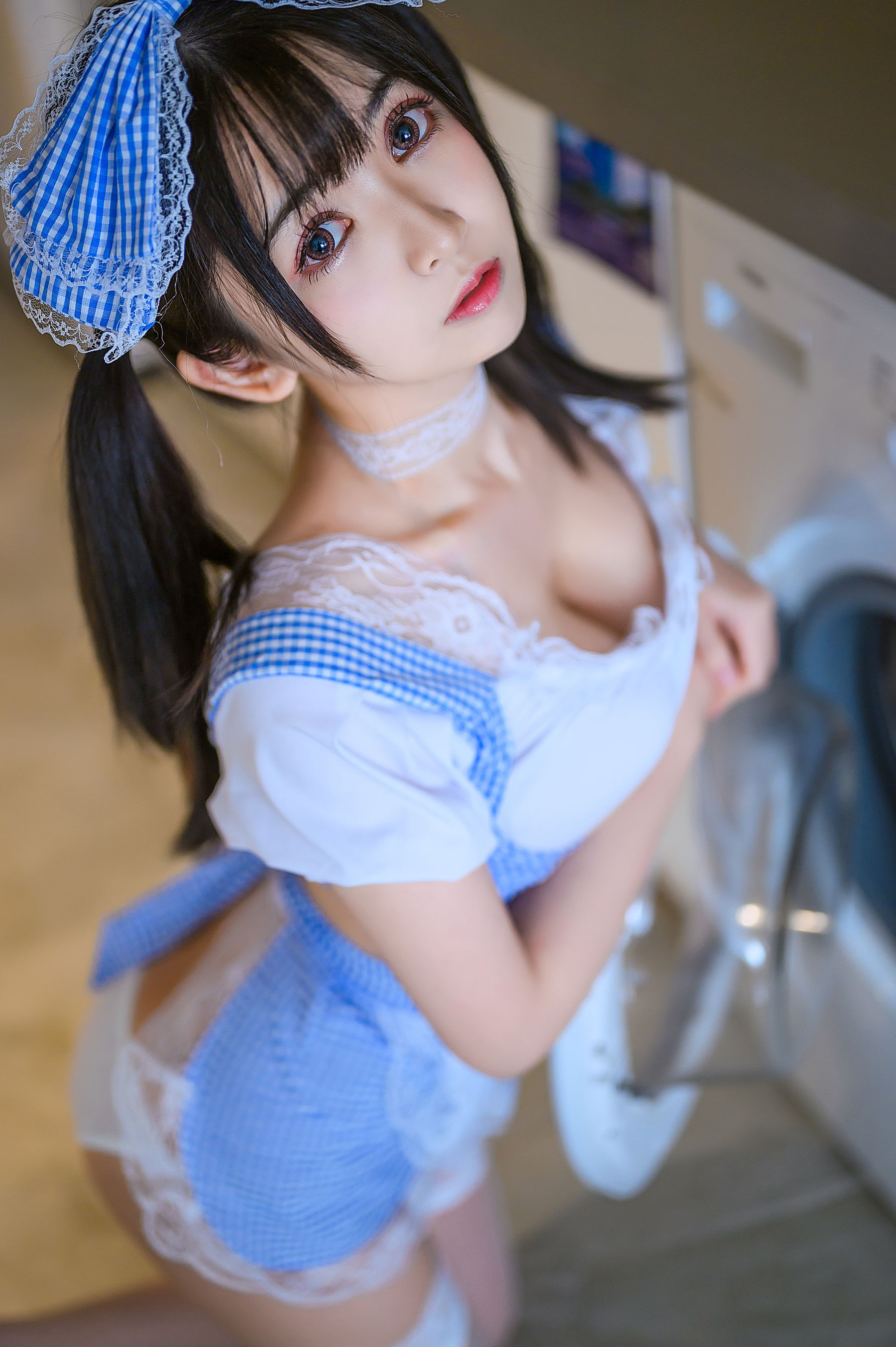 超人气Coser鳗鱼霏儿 – 蕾丝女仆 [32P]
