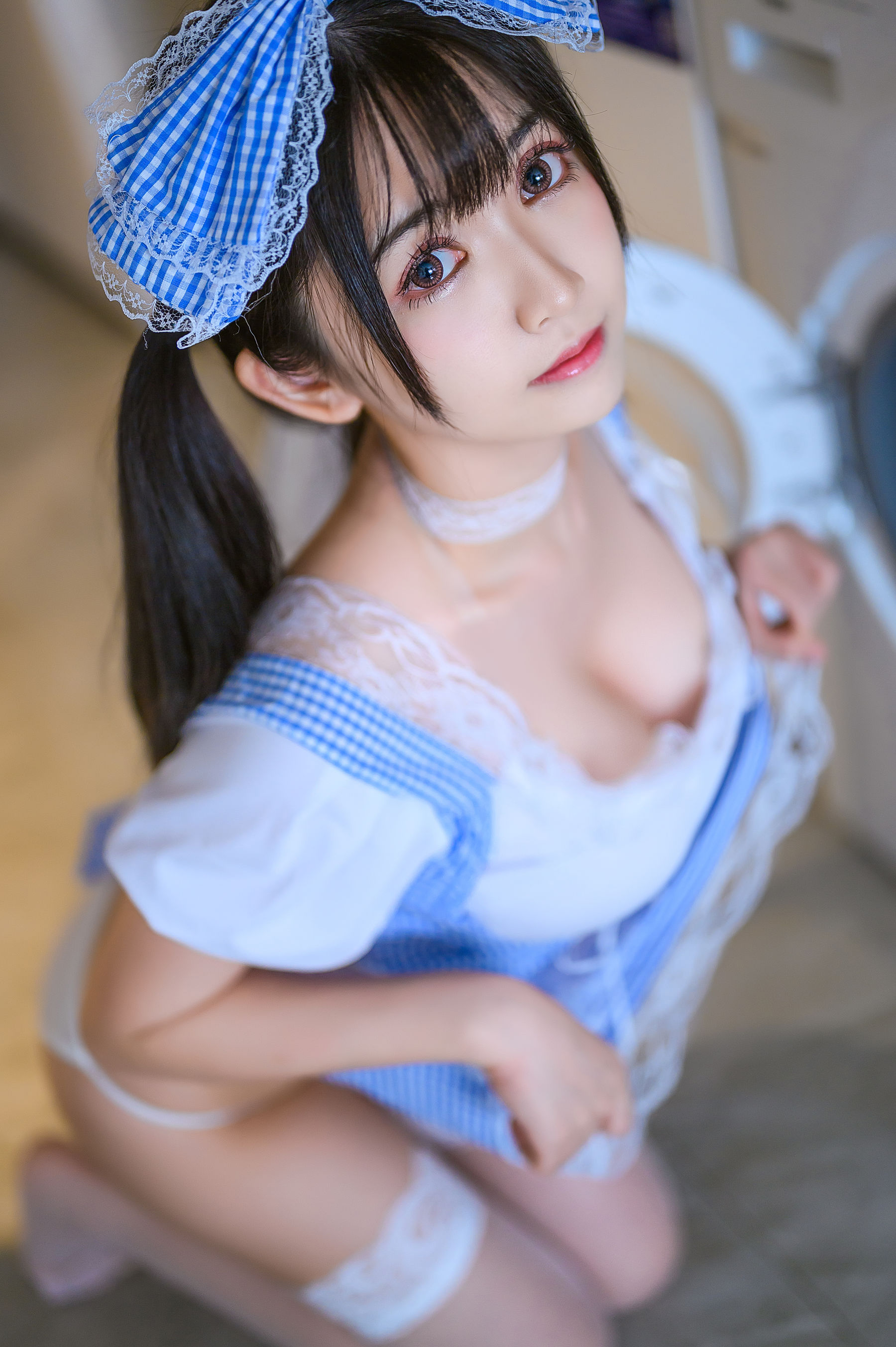 超人气Coser鳗鱼霏儿 – 蕾丝女仆 [32P]