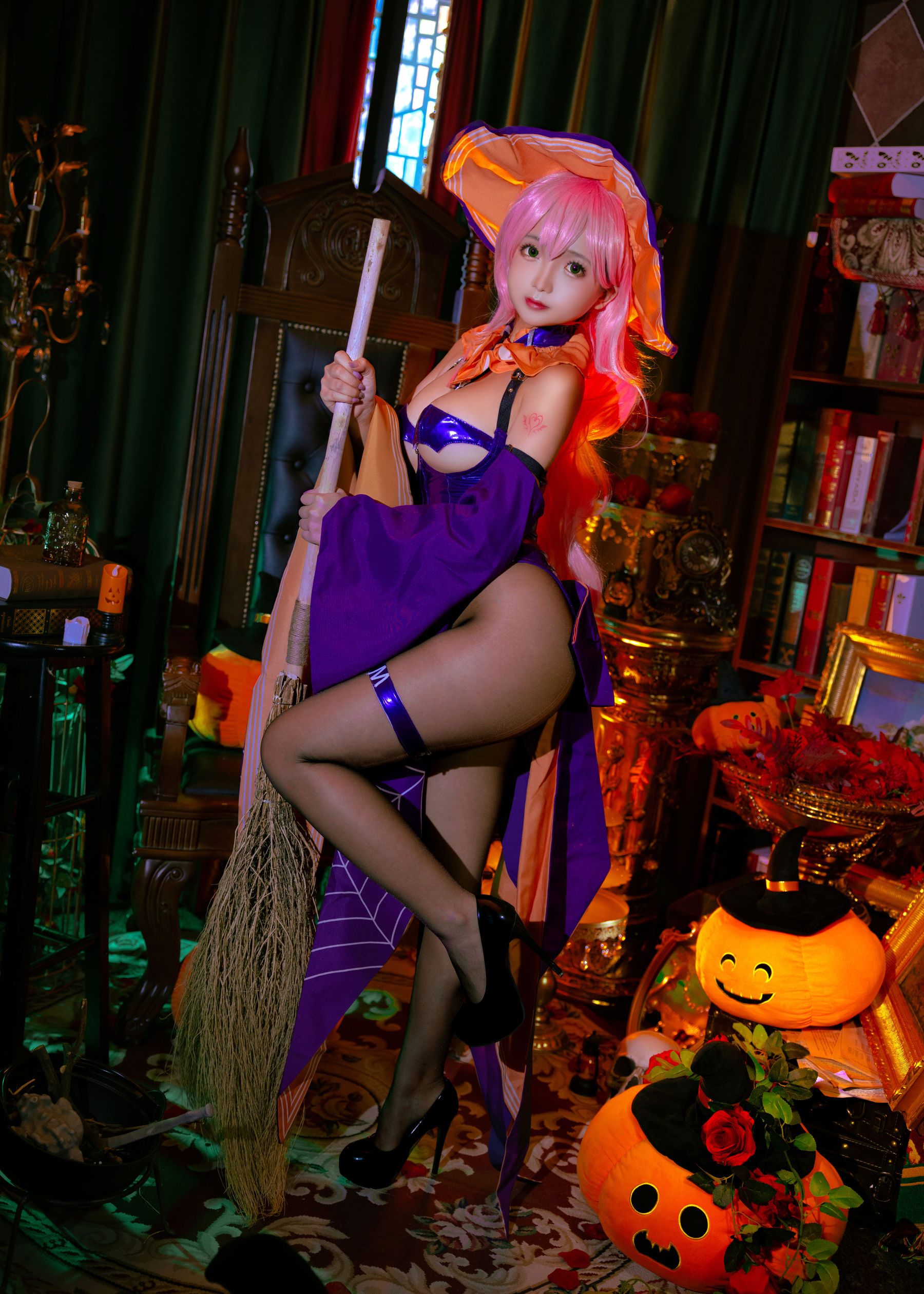 Cosplay日奈娇 – 孟菲斯 [25P]