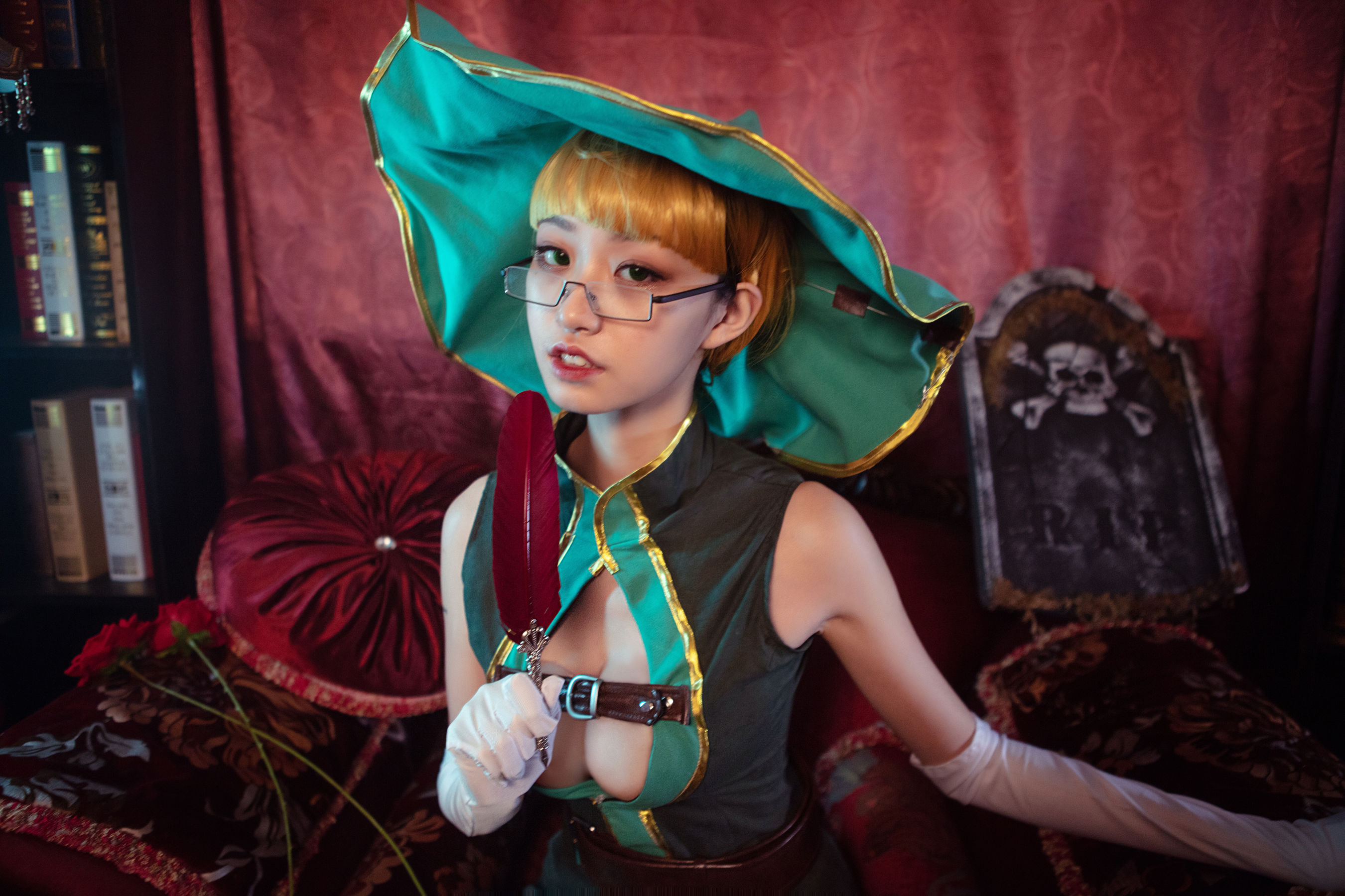 The Vagrant Cosplay Album – 沧霁桔梗《赫本》 [32P]