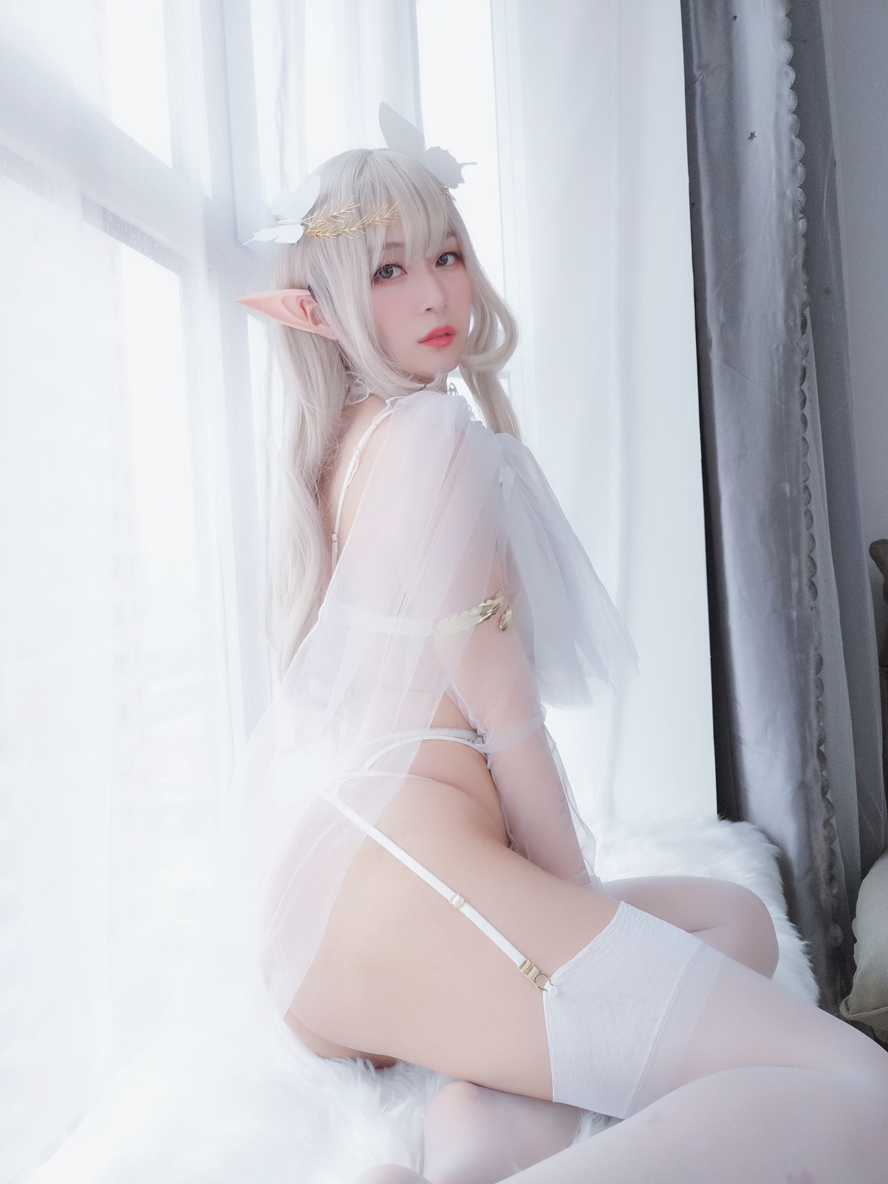 Coser小姐姐白银 纯白精灵 [45P]