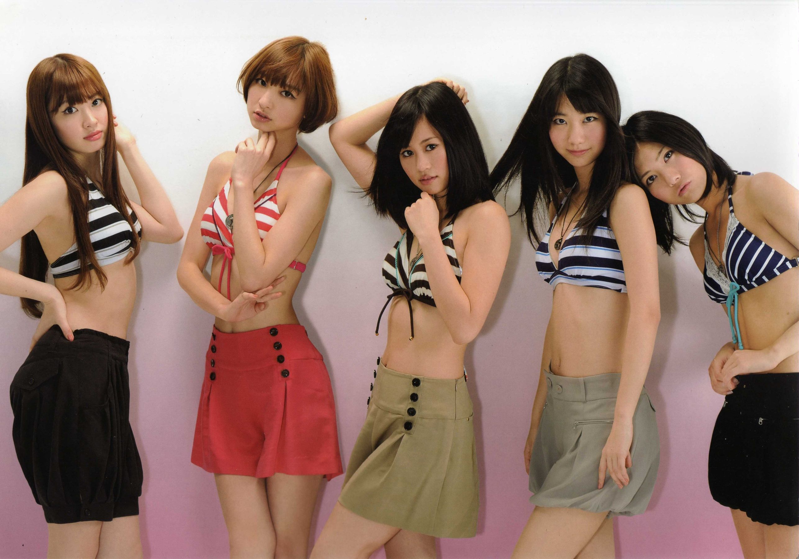 日本AKB48女子组合《2013 Fashion Book内衣秀》 [86P]