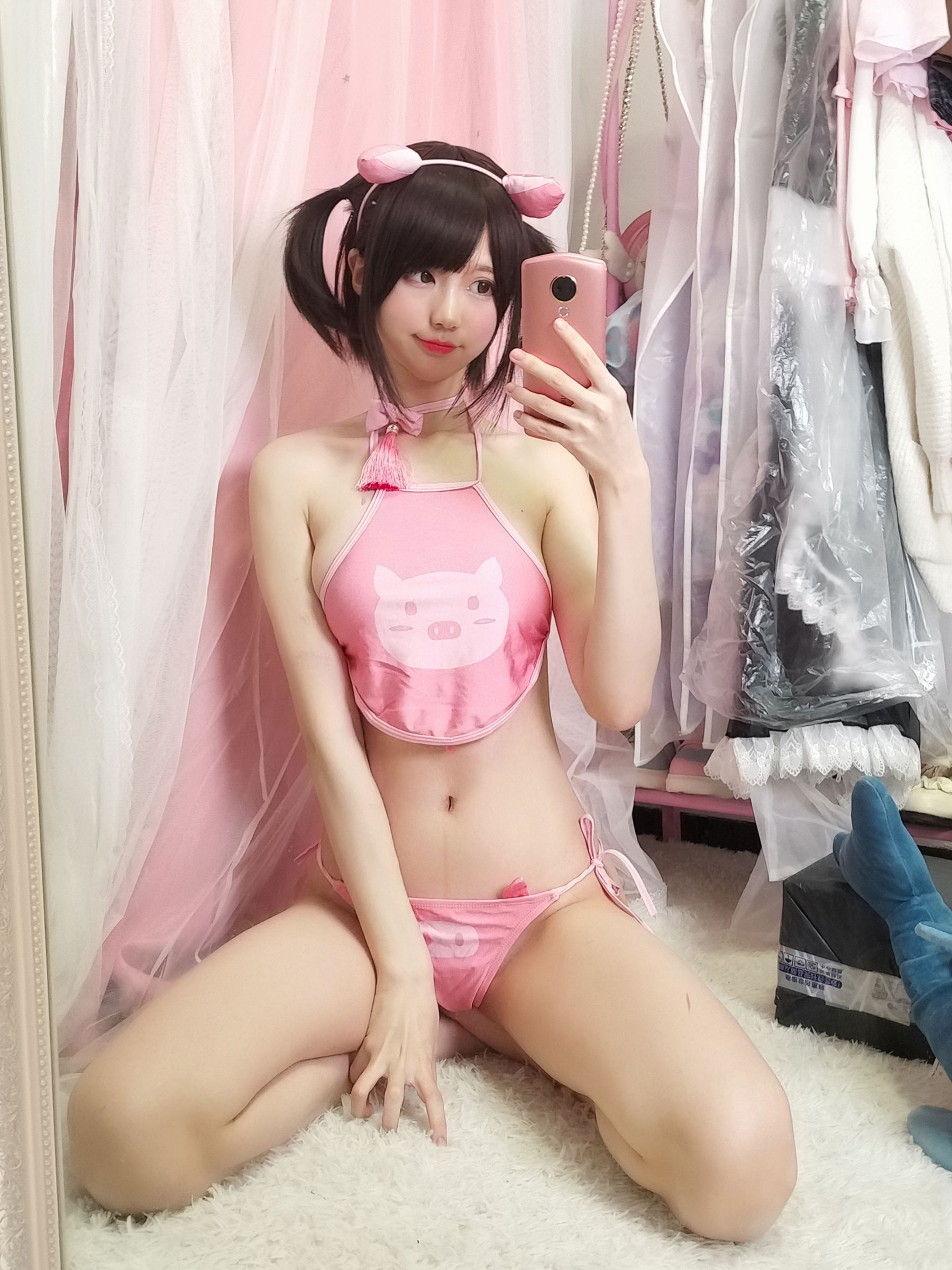 NAGISA魔物喵[fantia] – Pink pig [15P]
