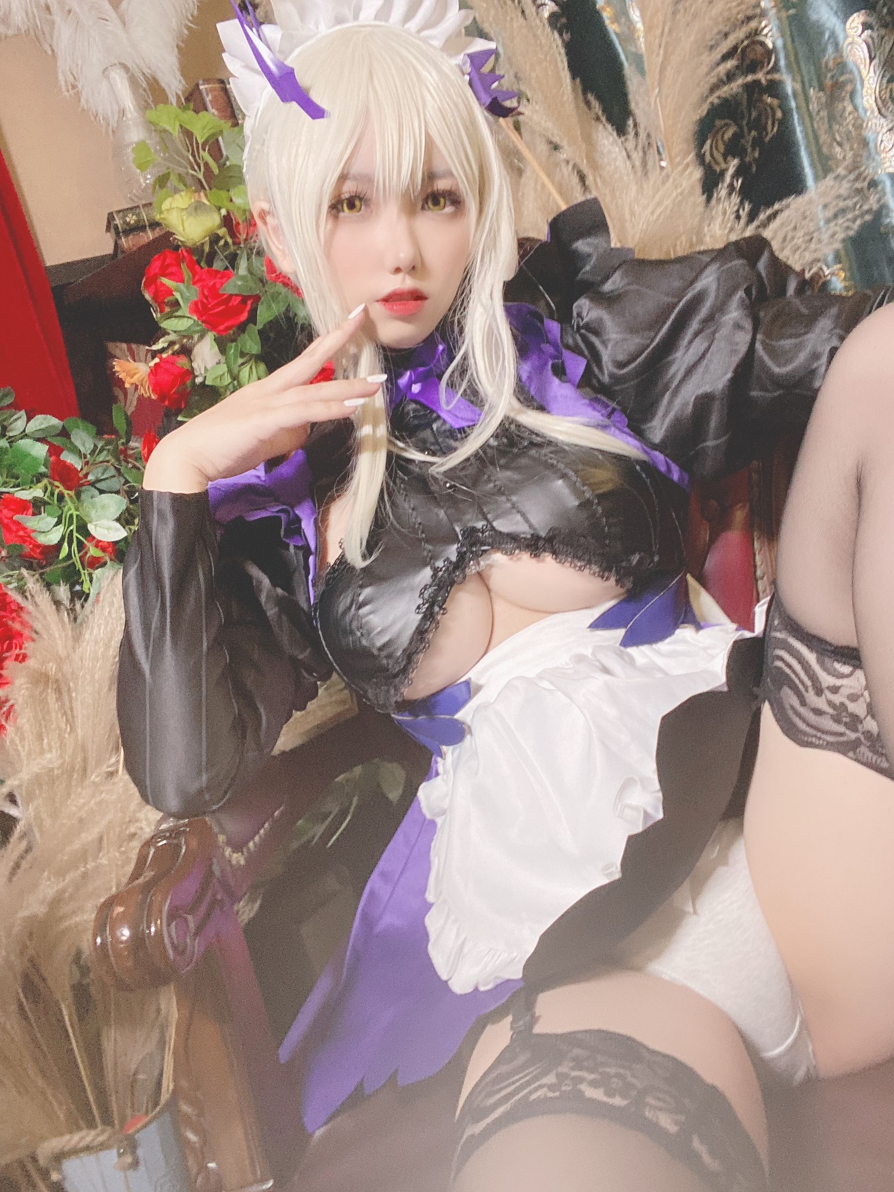 芋圆侑子SJ_ – 黑枪呆女仆自拍 [23P]