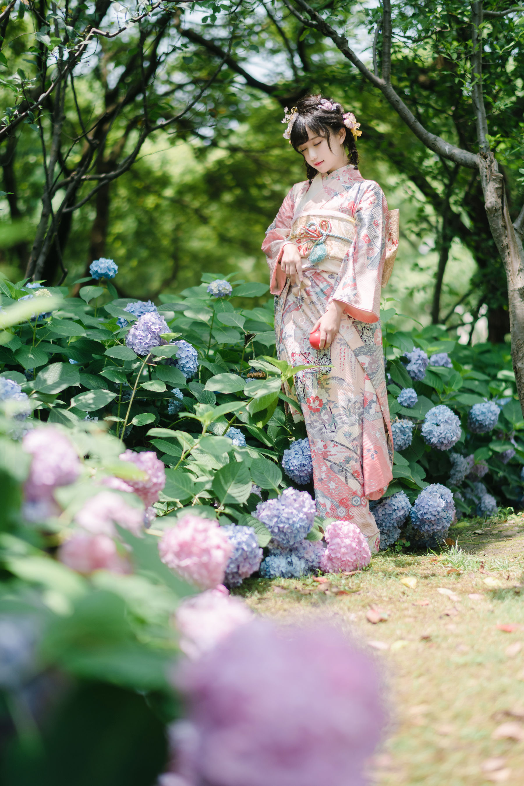 花柒Hana – 绣球花和服 [18P]