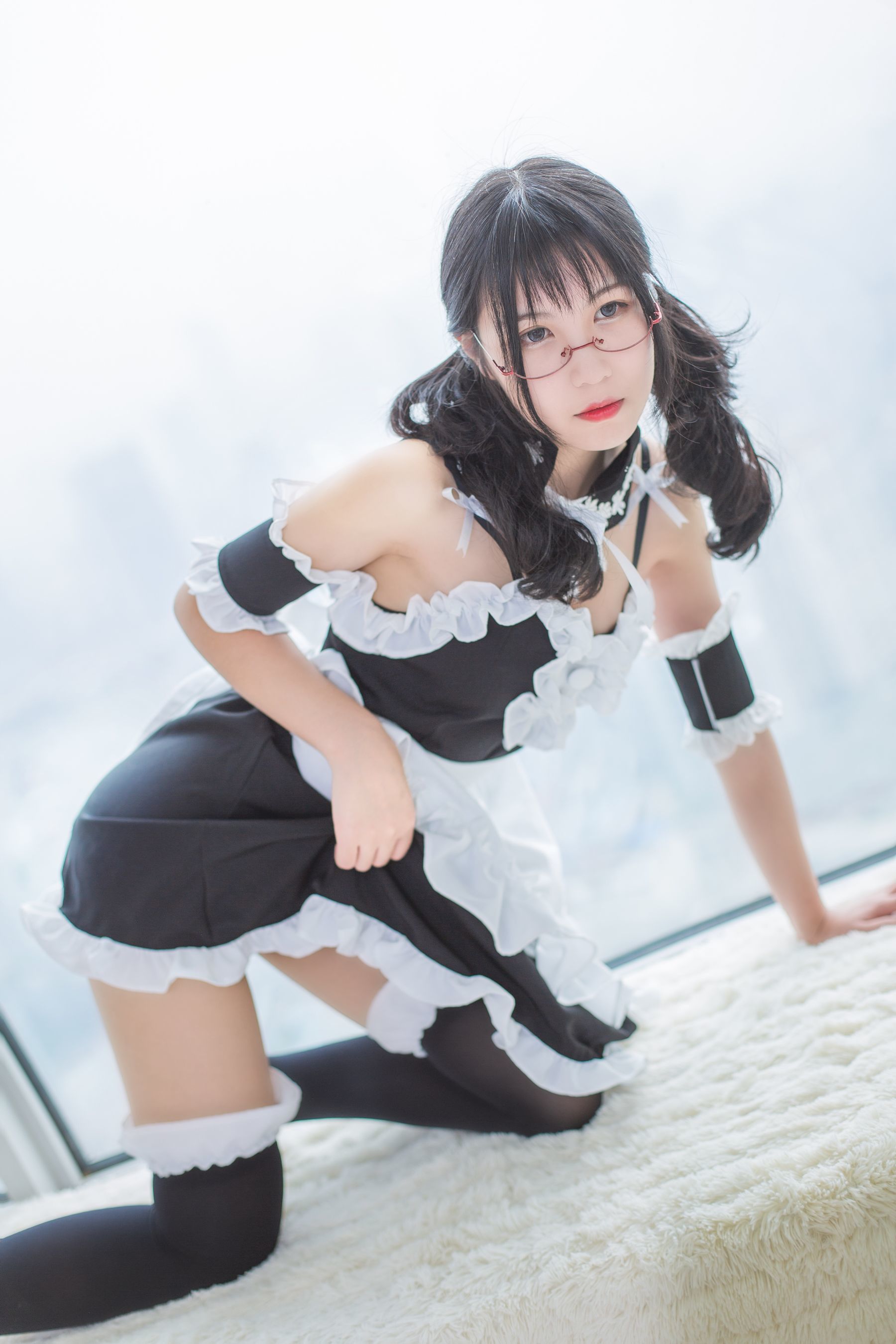 [萝莉COS] 逐月su – 女仆 [54P]