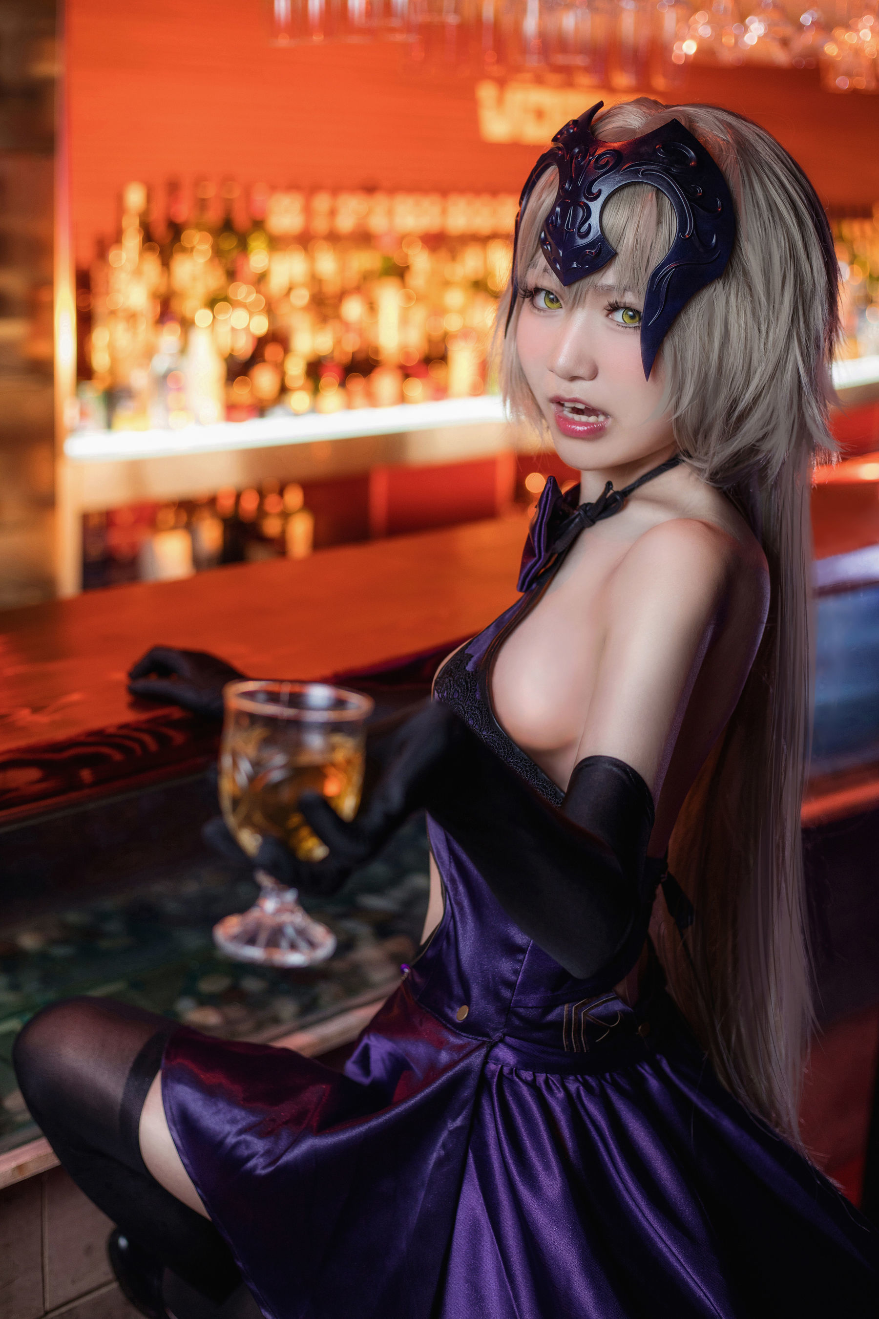肉宅 – 聖夜の晚餐 [15P]