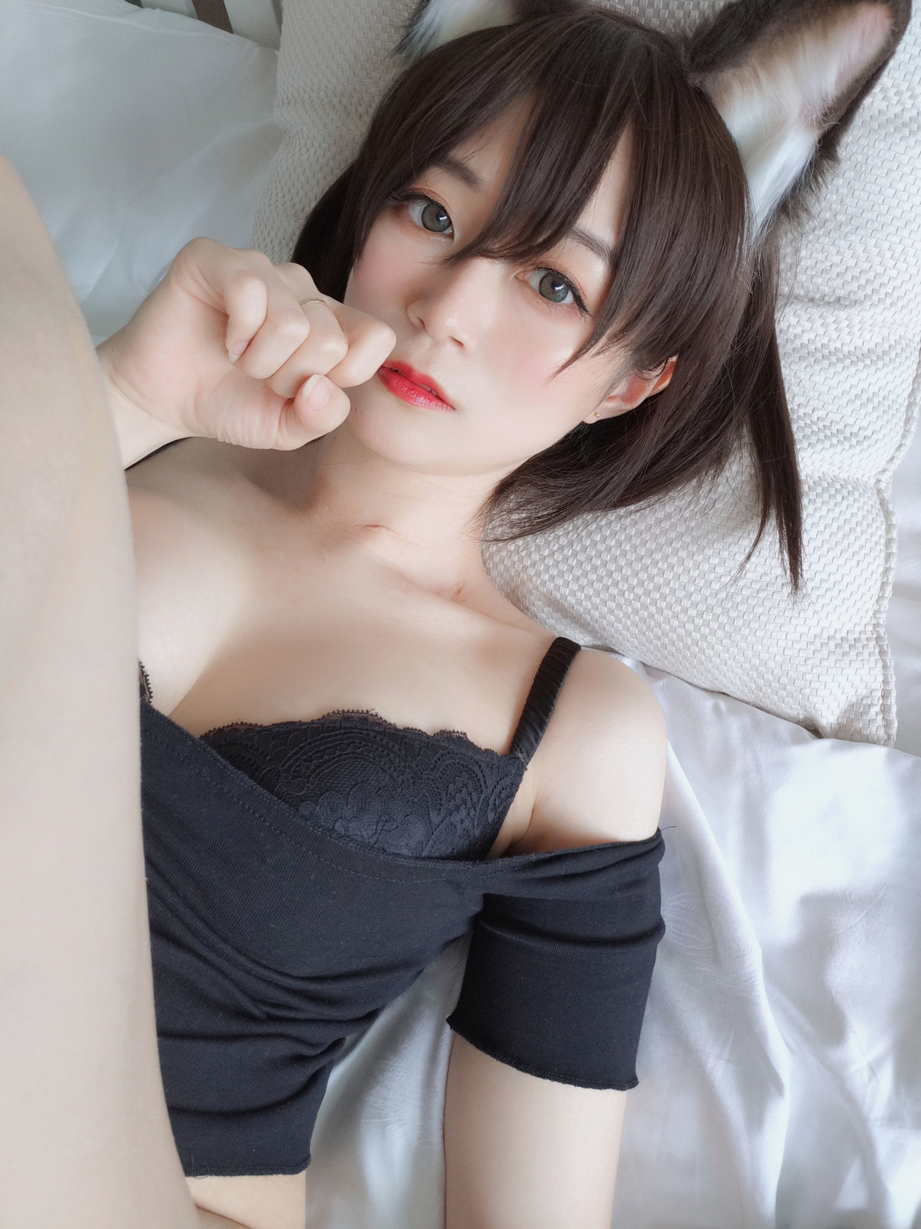 [萝莉COS] 白银 – 布偶猫 [46P]
