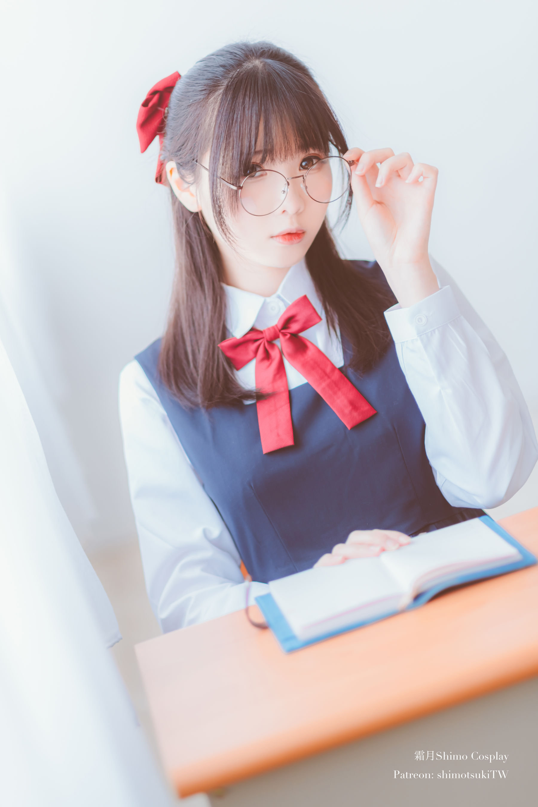 微博妹纸霜月shimo – JK校服的诱惑 [17P]
