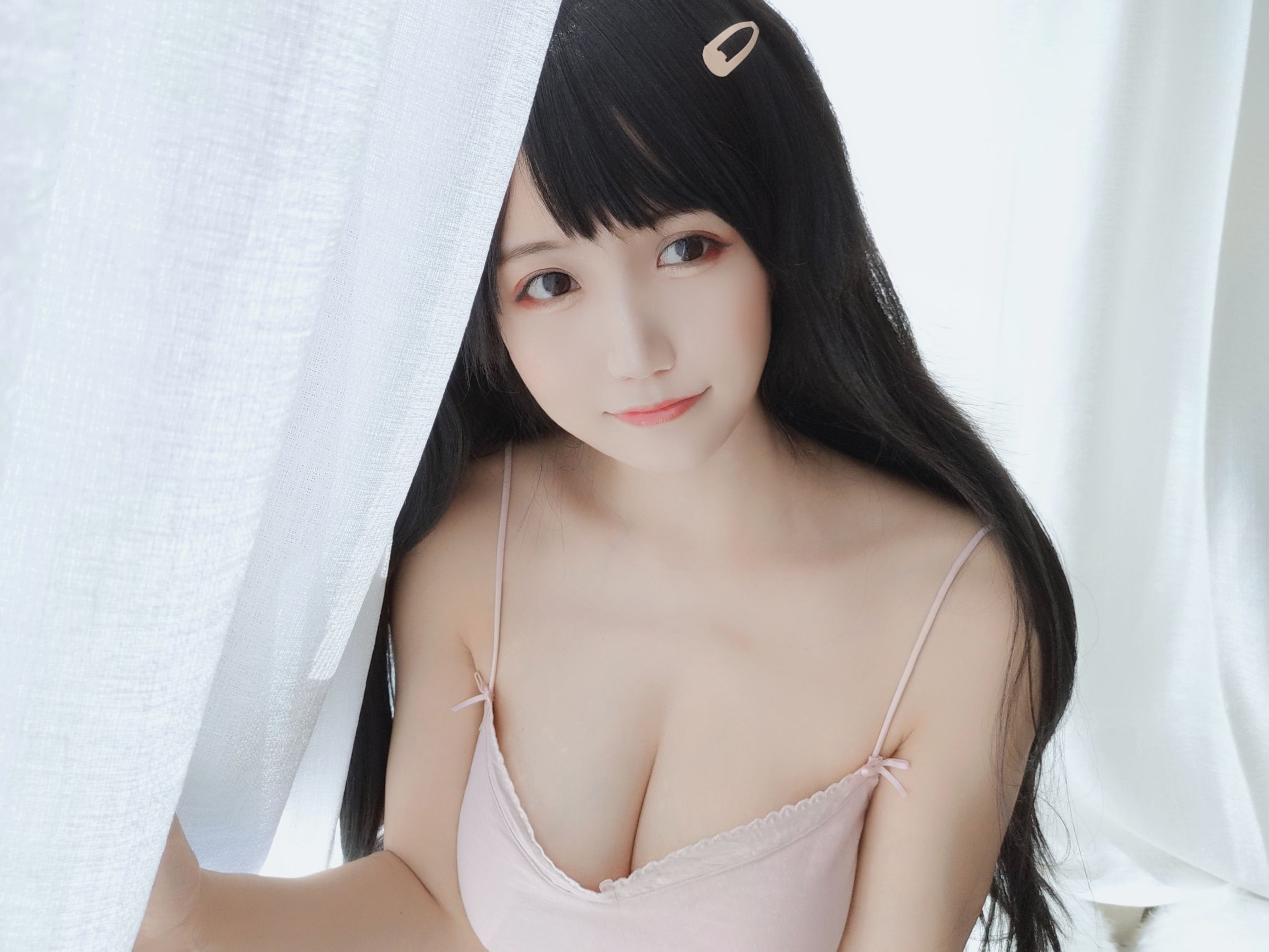 [Cosplay写真] 动漫博主小仓千代w – 粉色吊带 [30P]