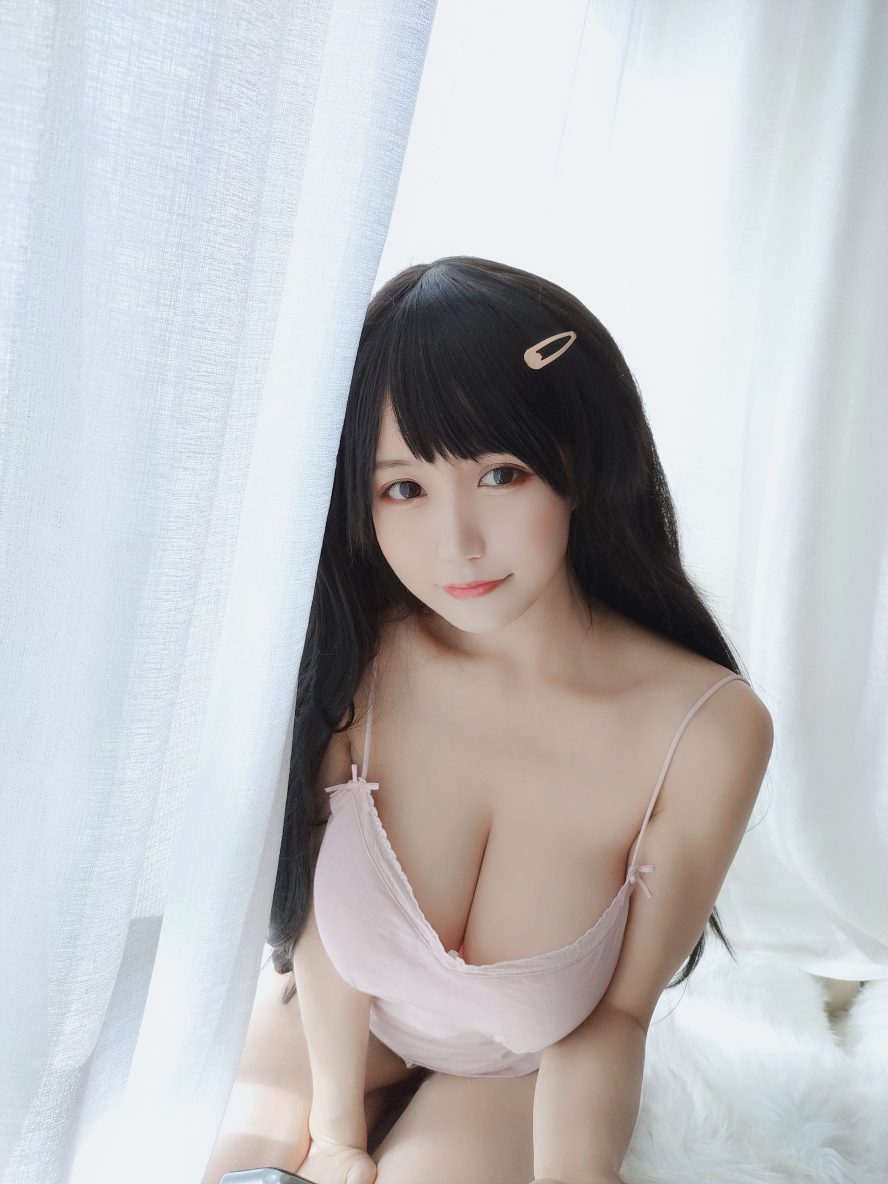 [Cosplay写真] 动漫博主小仓千代w – 粉色吊带 [30P]